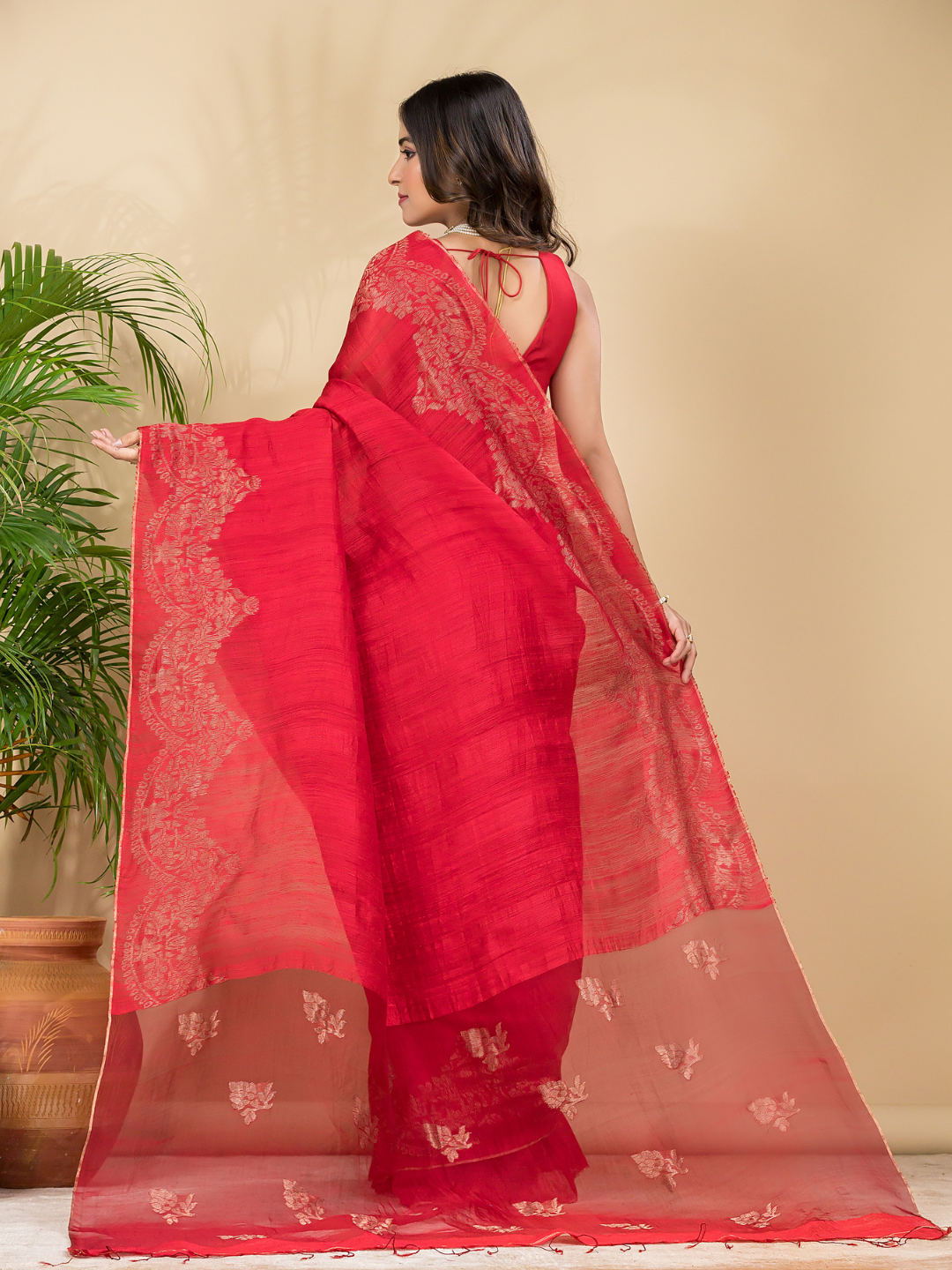 Matka Silk Jamdani Saree With Imperial Red - 026