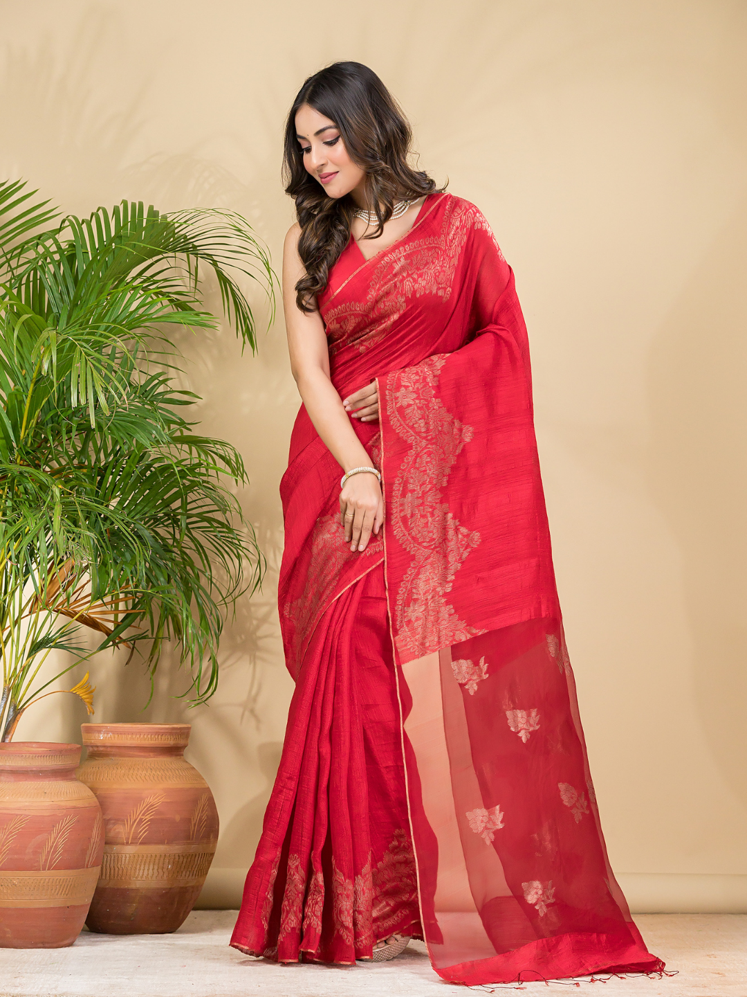 Matka Silk Jamdani Saree With Imperial Red - 026