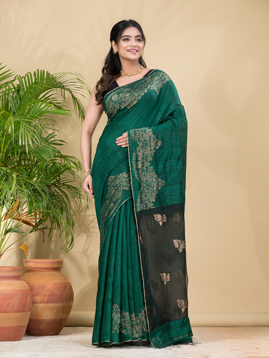 Matka Silk Jamdani Saree With Dark Green - 027
