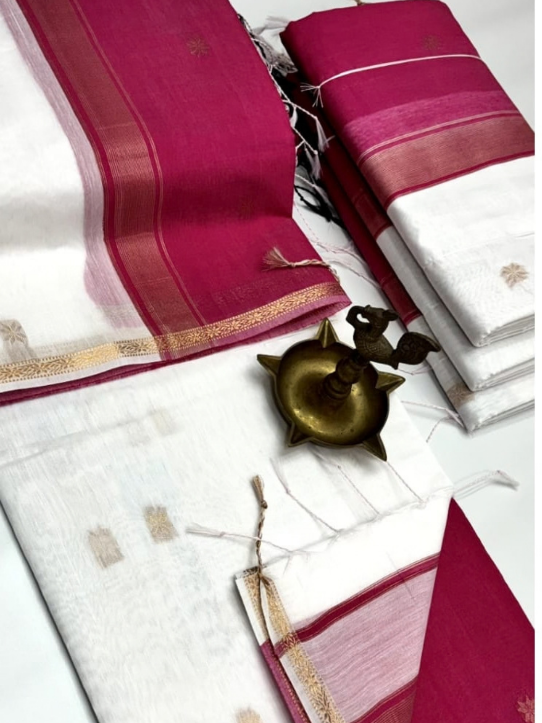 Maheshwari Silk Cotton Saree – Festive Elegance | White