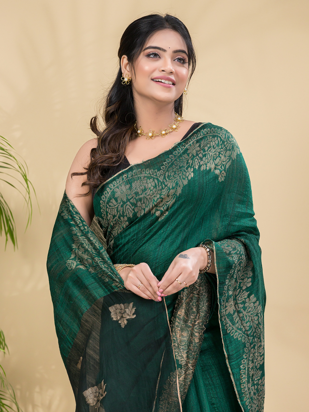 Matka Silk Jamdani Saree With Dark Green - 027