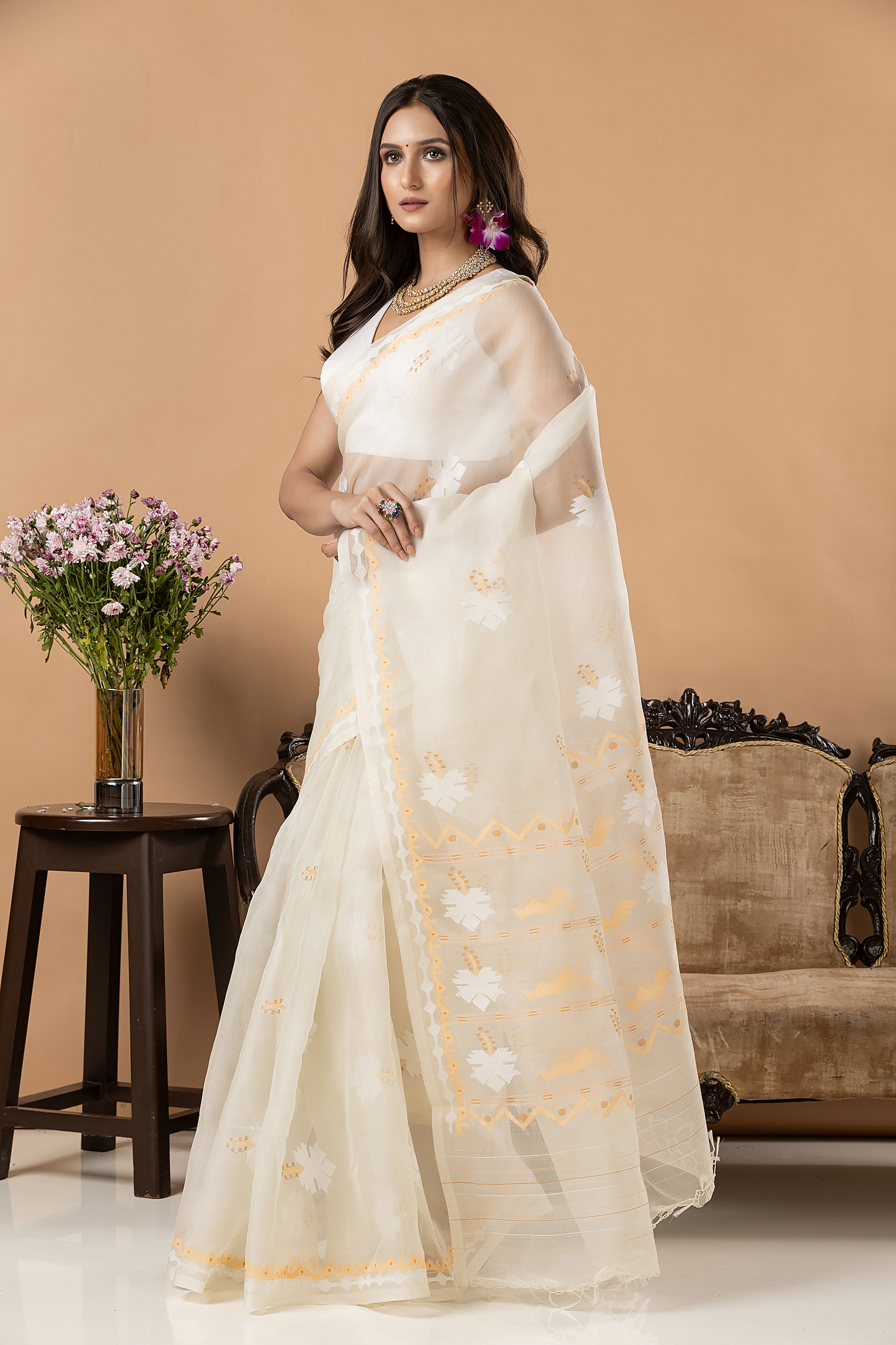 Handwoven Jamdani Muslin Saree | White | All-over Jamdani weaves