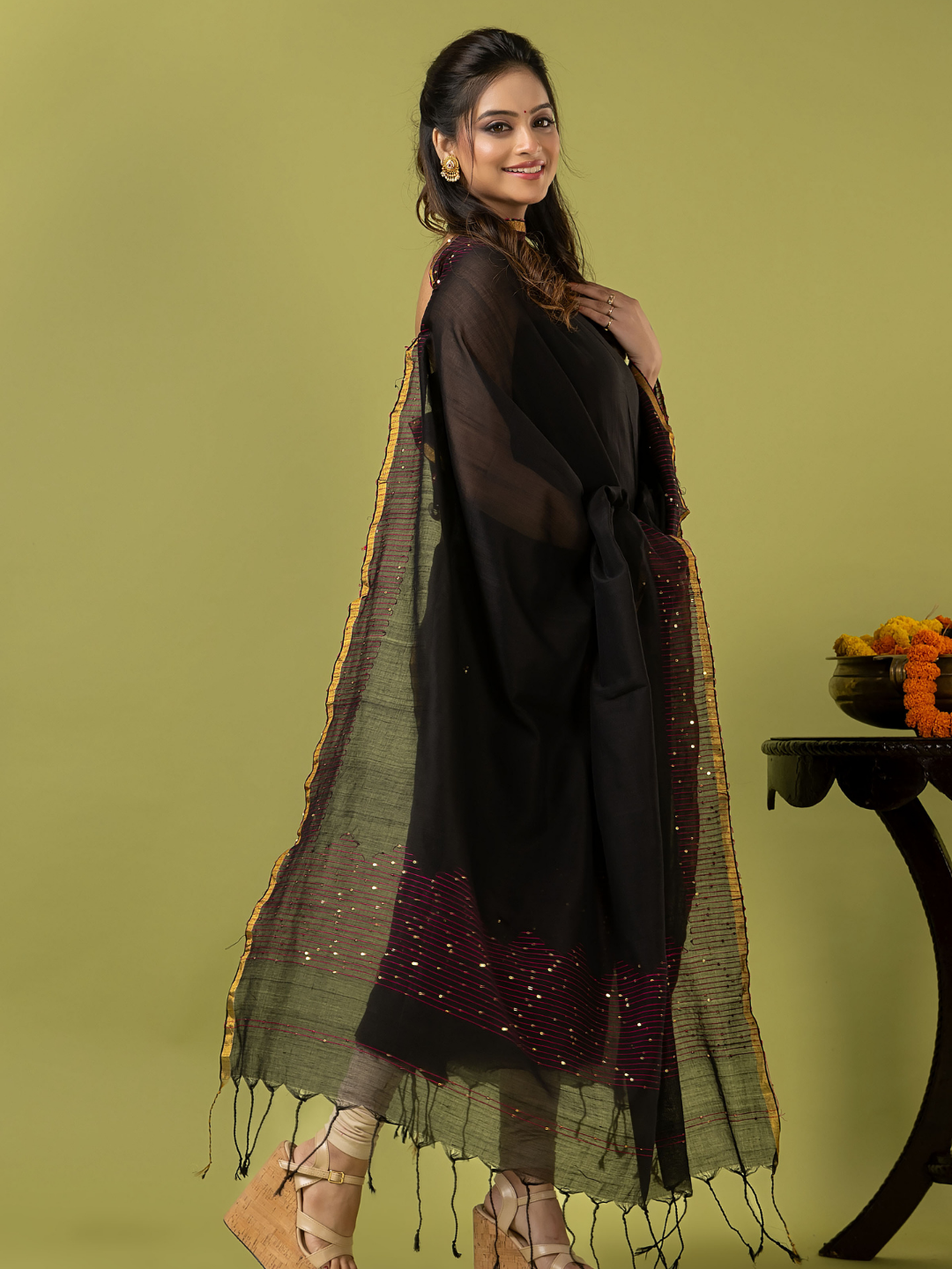 Handwoven Jamdani cotton Unstitched 2-piece Kurti | Jet Black