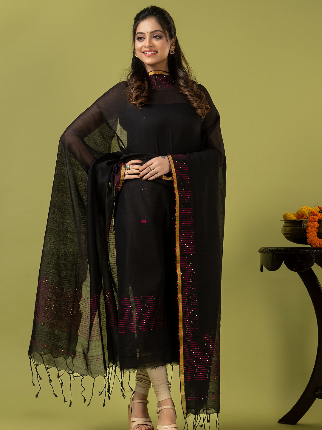 Handwoven Jamdani cotton Unstitched 2-piece Kurti | Jet Black