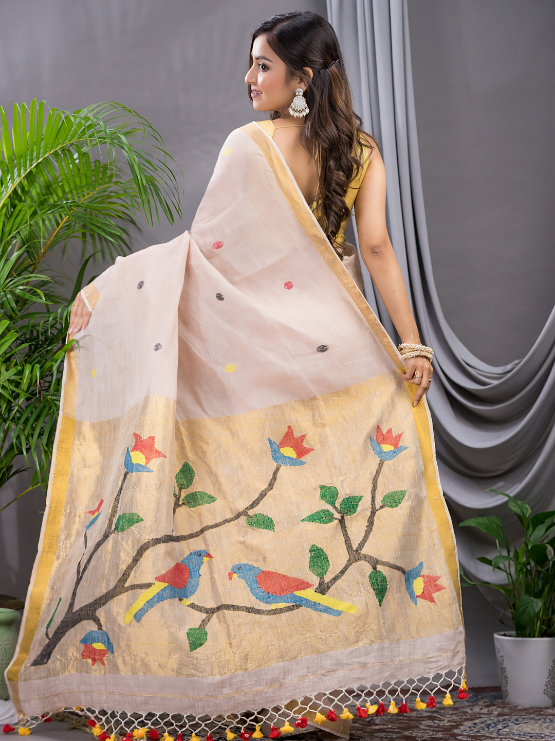 Linen Jamdani Saree With Ivory White - 024