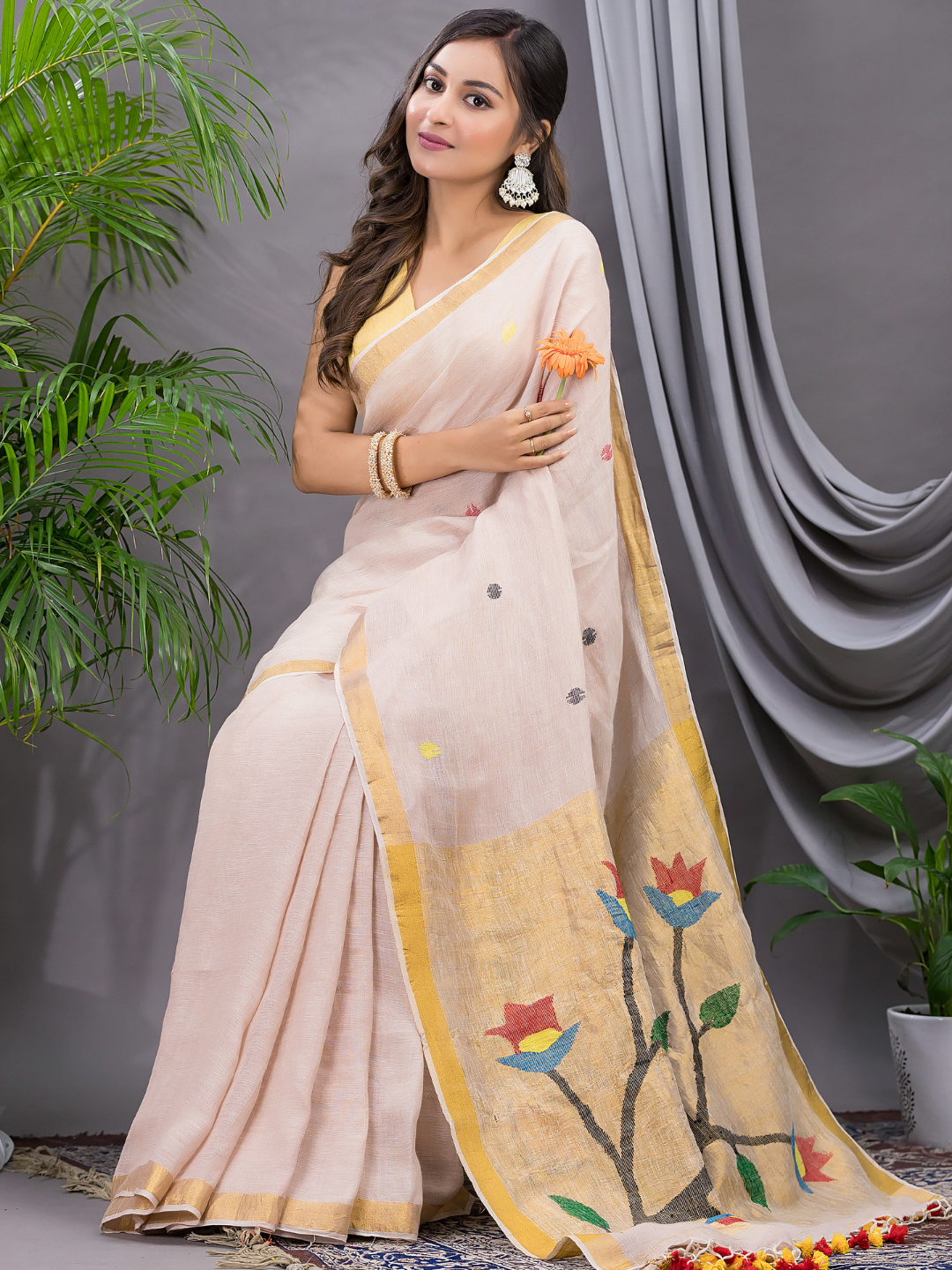 Linen Jamdani Saree With Ivory White - 024