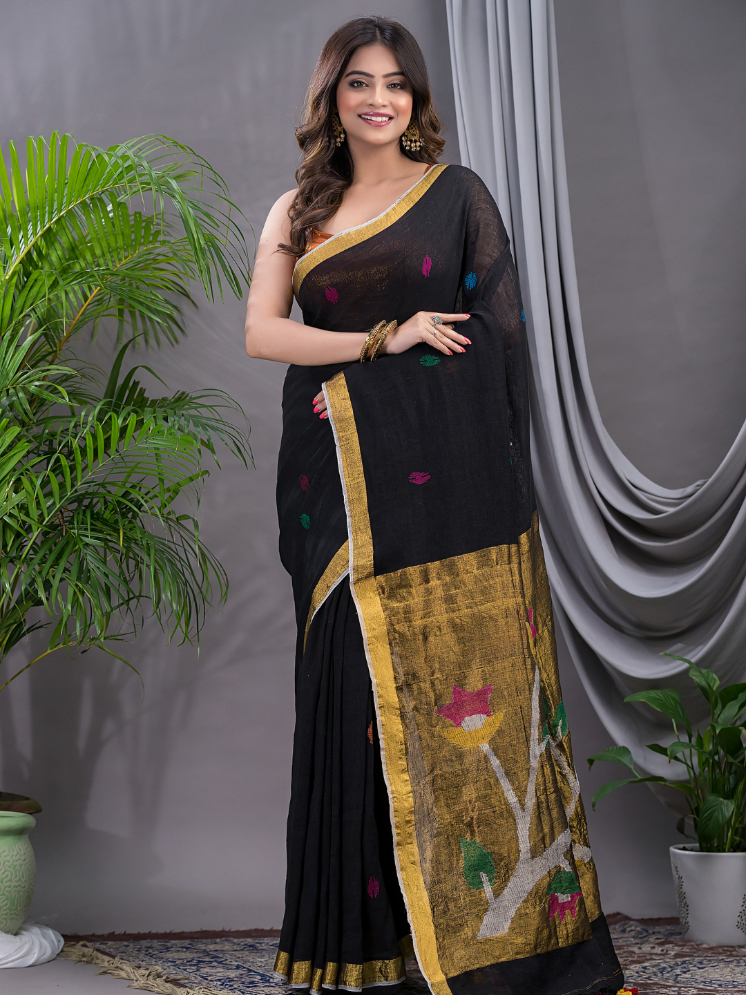 Linen Jamdani Saree With Rich Black - 025