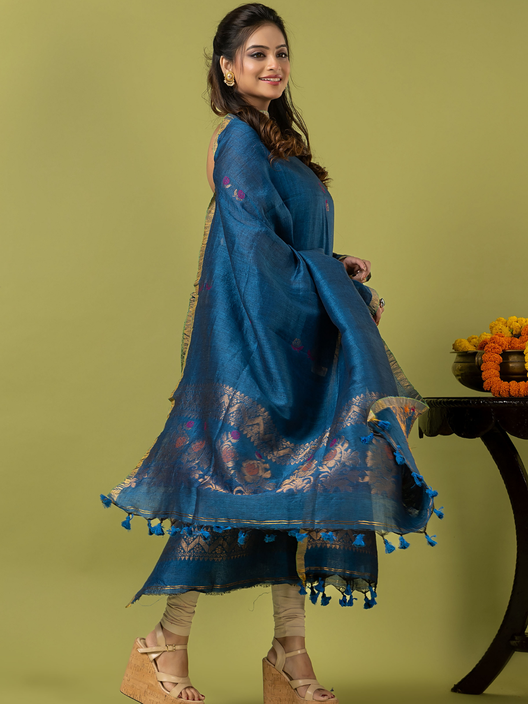 Handwoven Jamdani Linen Unstitched 2-piece Kurti | Teal Blue