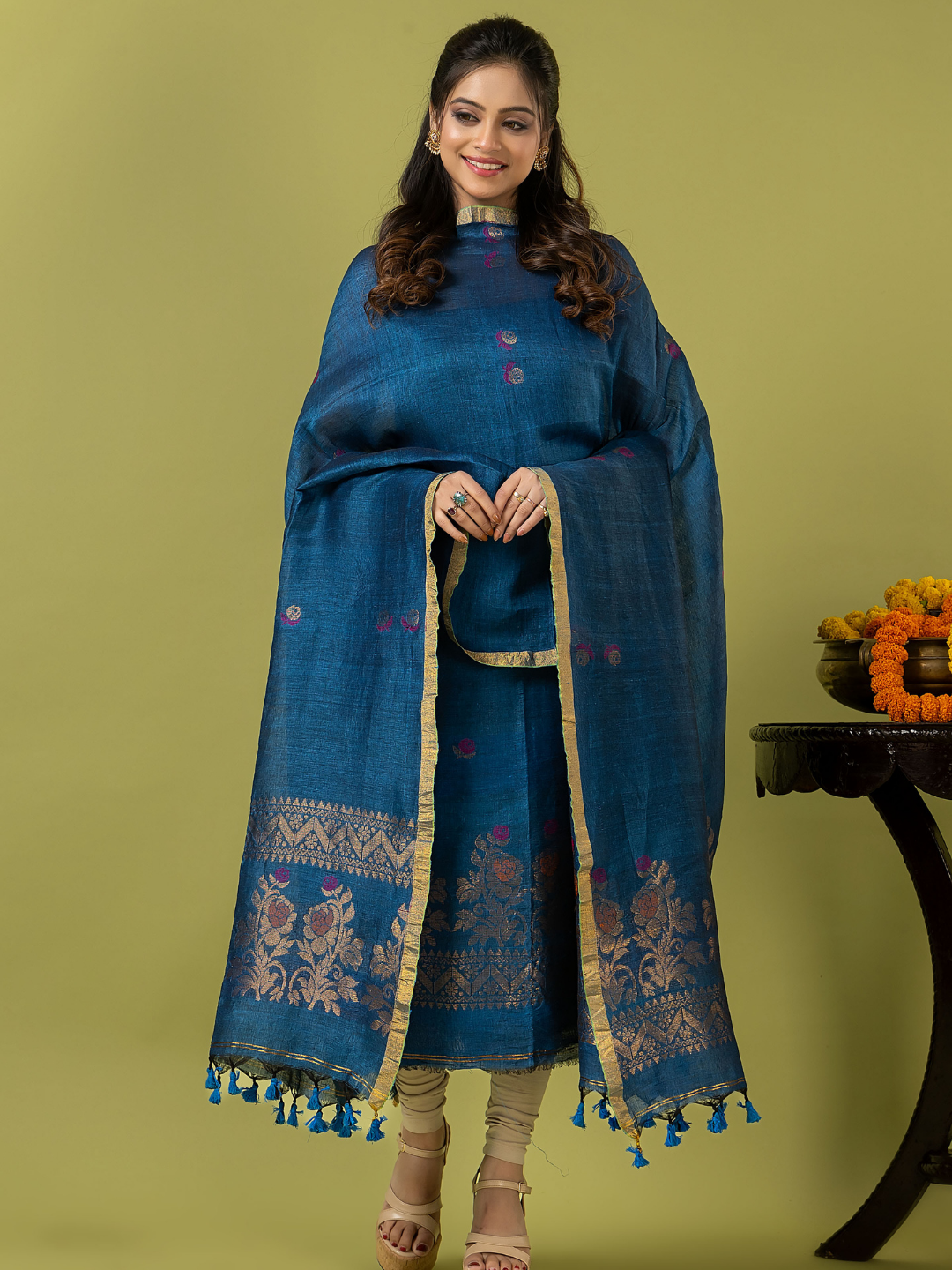 Handwoven Jamdani Linen Unstitched 2-piece Kurti | Teal Blue