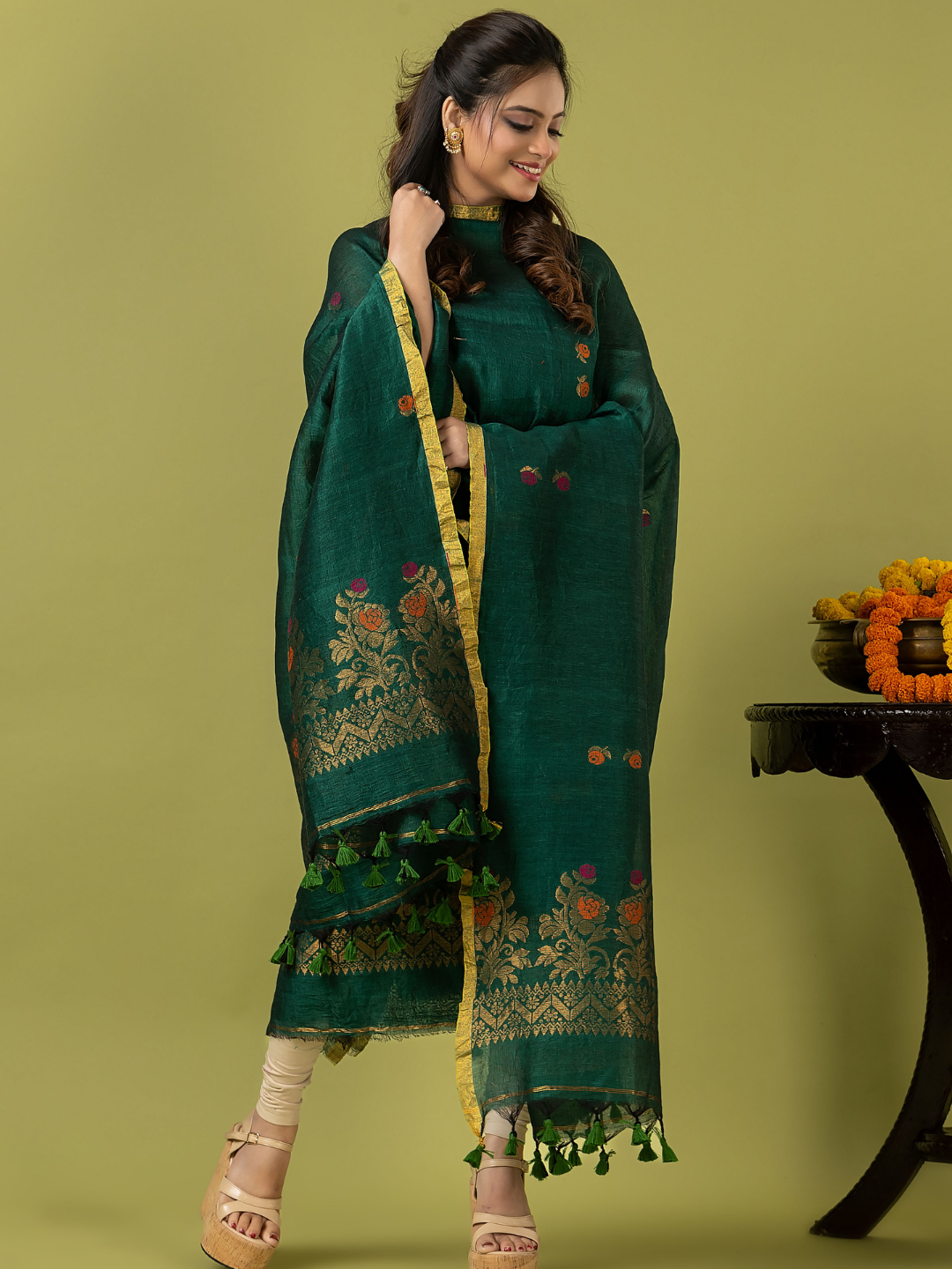 Handwoven Jamdani Linen Unstitched 2-piece Kurti | Emerald Green