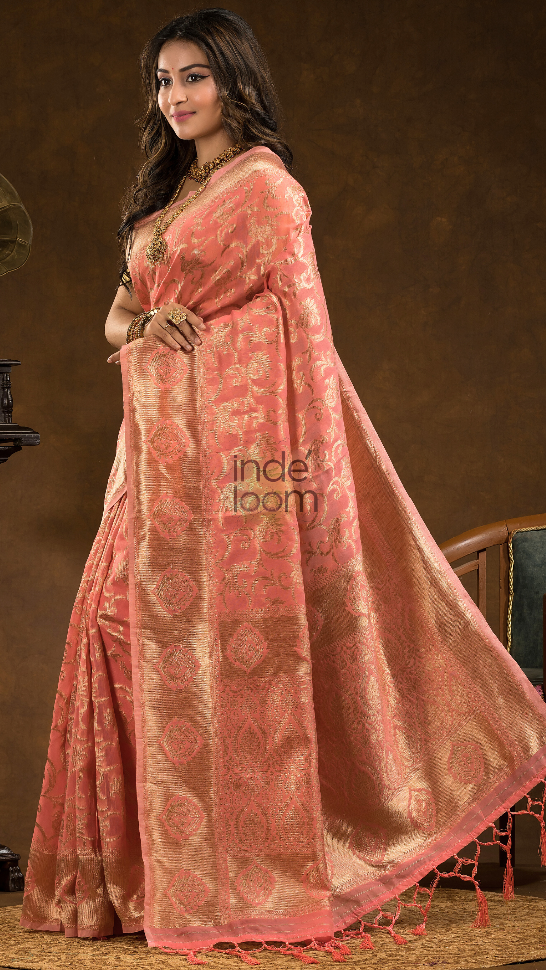 Floral woven design Silk blend Jacquard Saree | Peach Pink