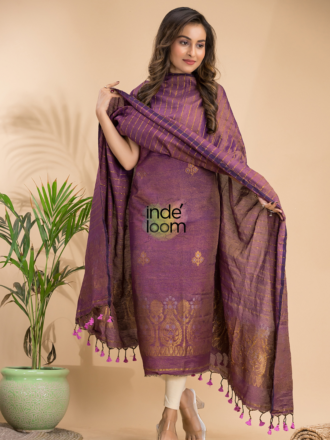 Handwoven Jamdani Linen Kurti  |  Berry Pink