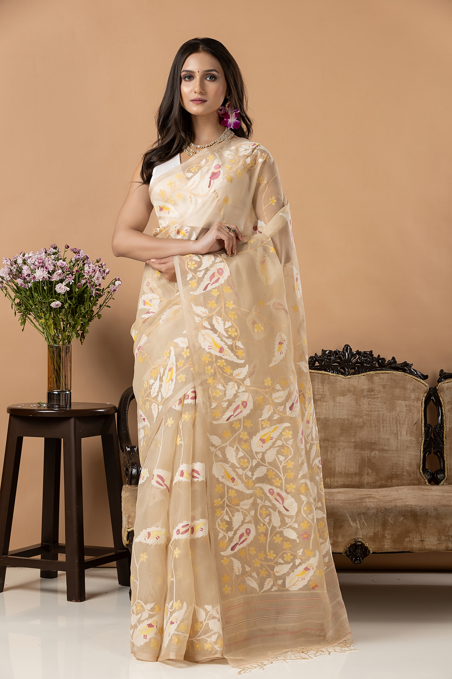 Handwoven Jamdani Muslin Saree | Beige | All-over Jamdani weaves