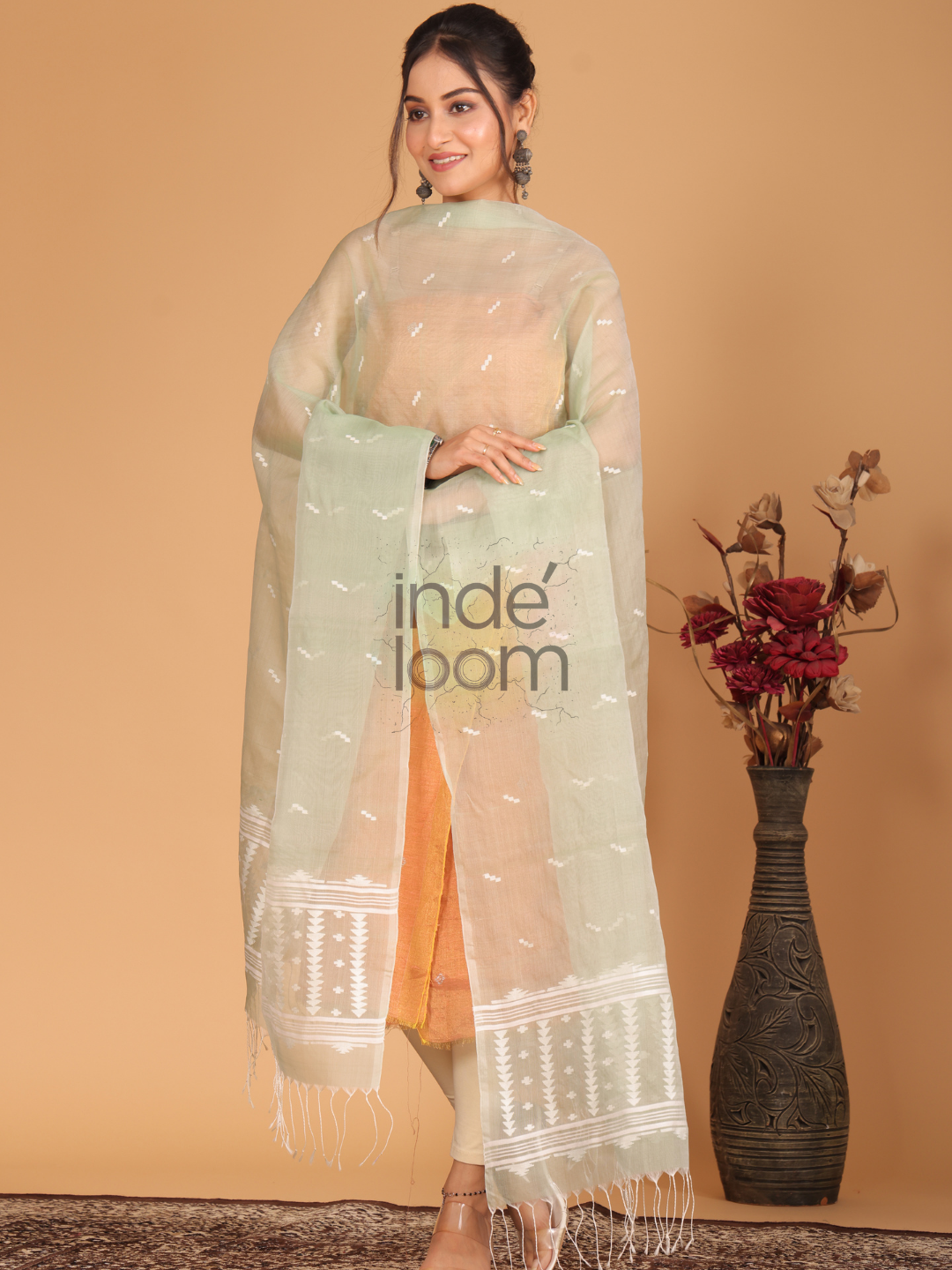 Pure Handloom Muslin Jamdani Dupatta With Pear Green  - 006