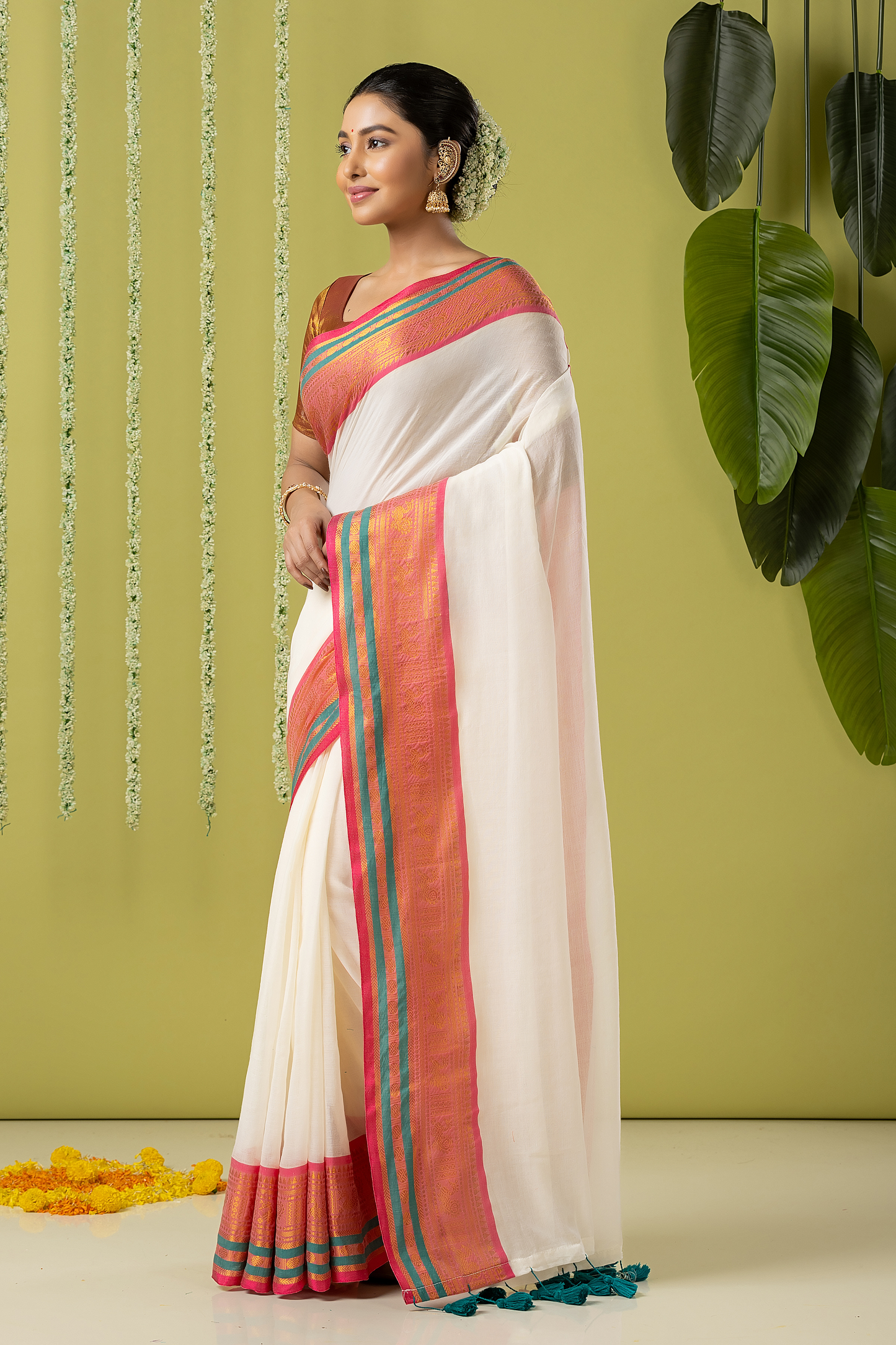 Pure Handloom Cotton Saree | White and Red | Plain Body with Ribbon border
