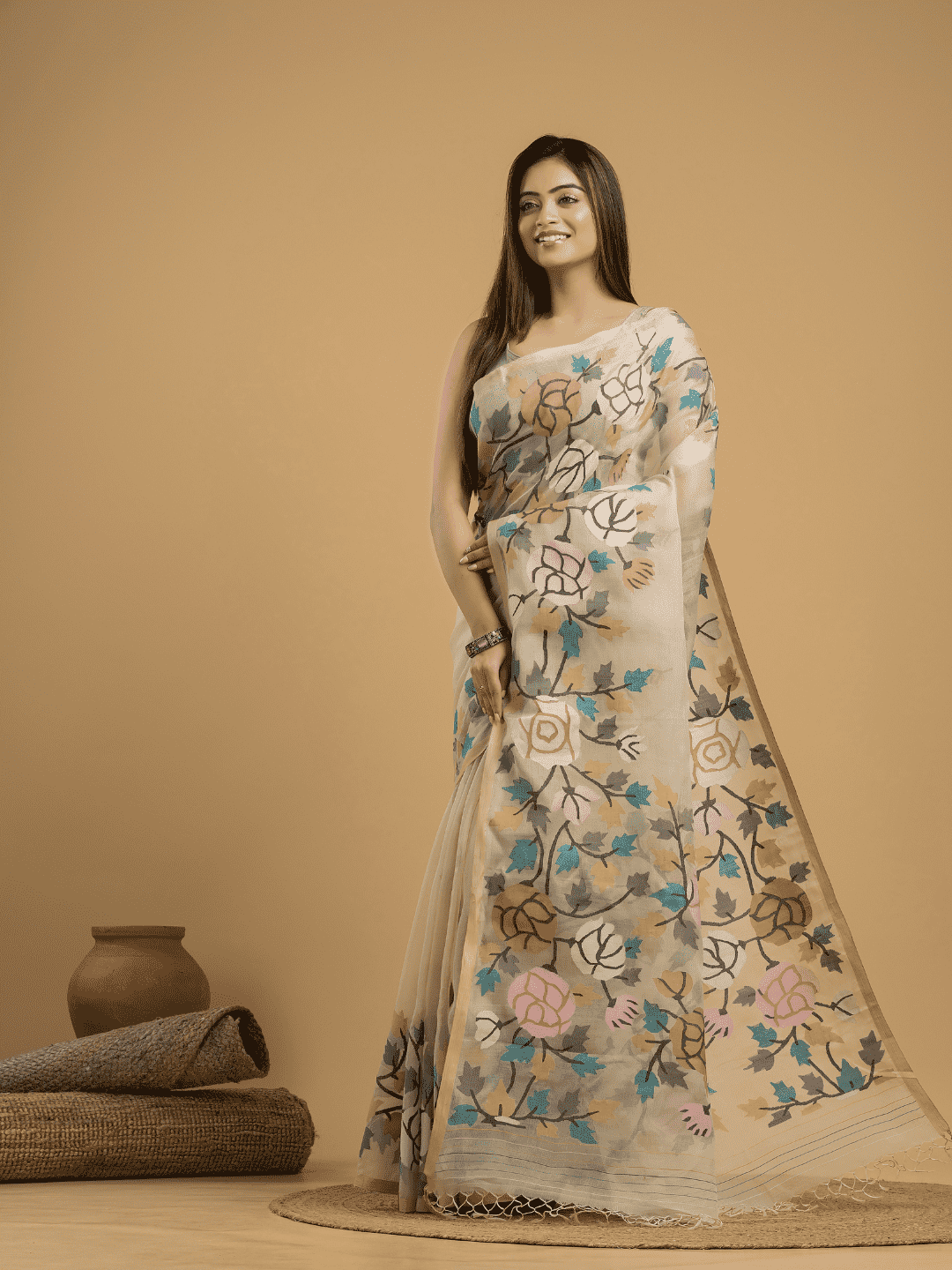 Hand Made Jamdani Saree With Pale Brown - 038
