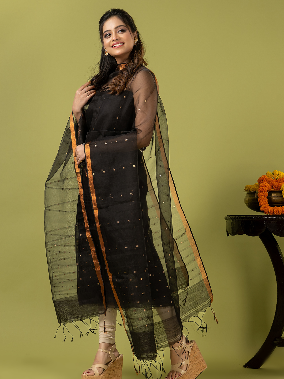Handwoven Jamdani Muslin Unstitched 2-piece Kurti | Jet Black