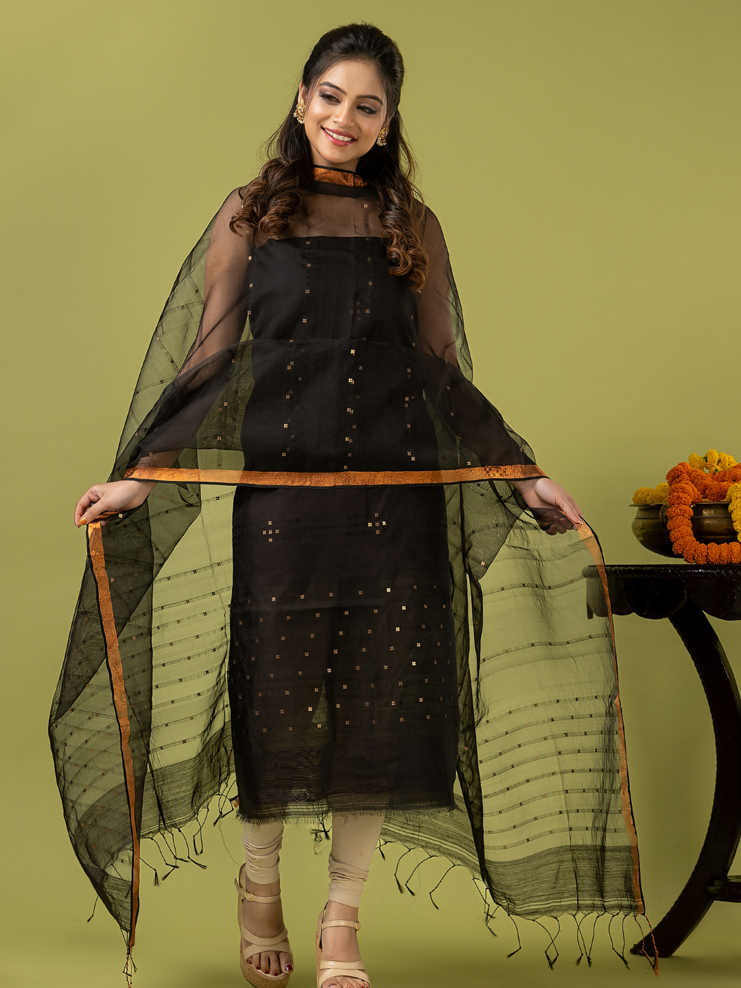 Handwoven Jamdani Muslin Unstitched 2-piece Kurti | Jet Black