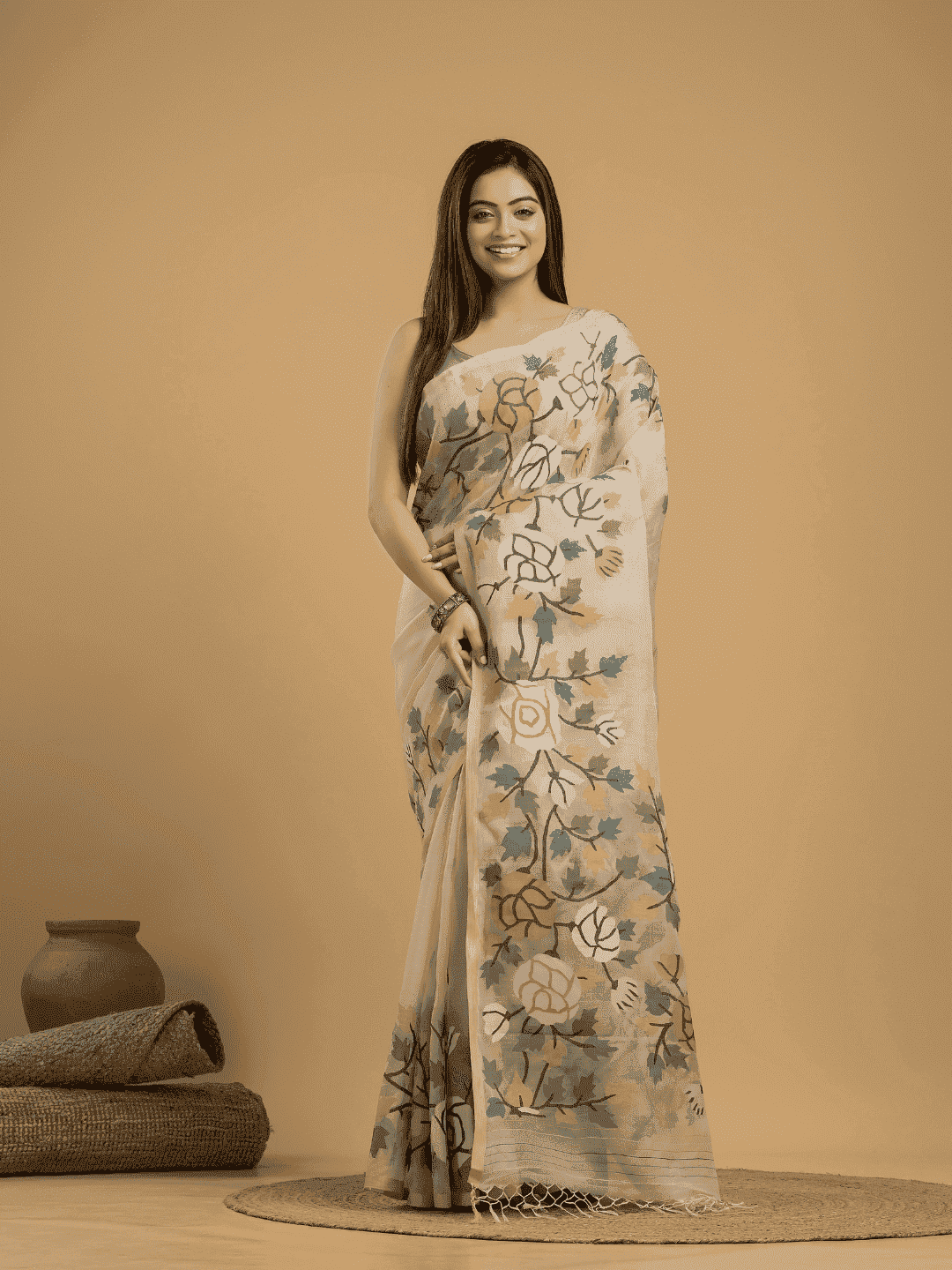 Hand Made Jamdani Saree With Pale Brown - 038