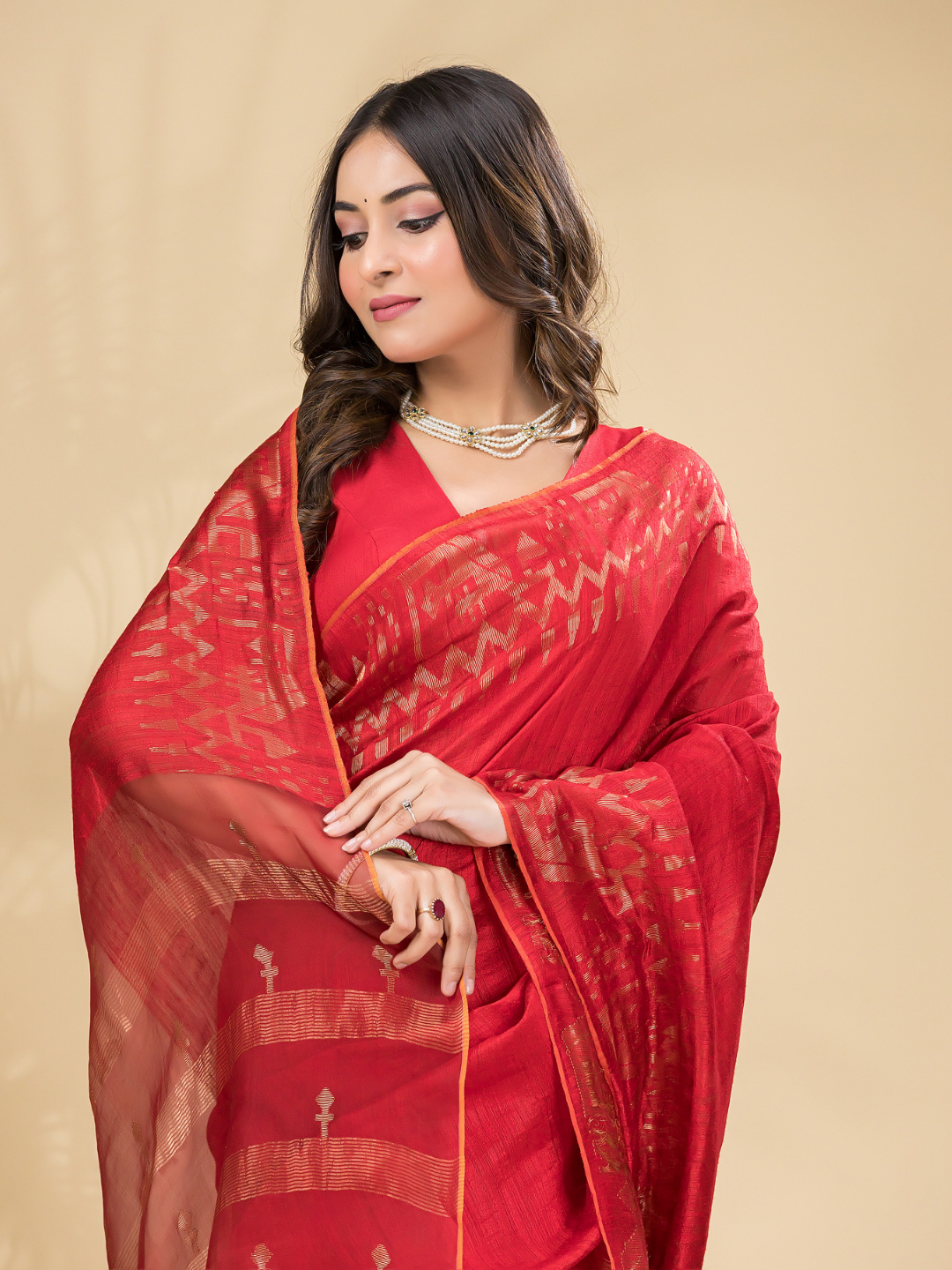 Matka Silk Jamdani Saree With Classic Red - 023