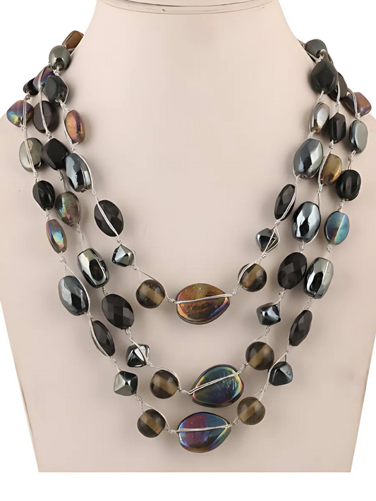 Obsidian Shine Necklace
