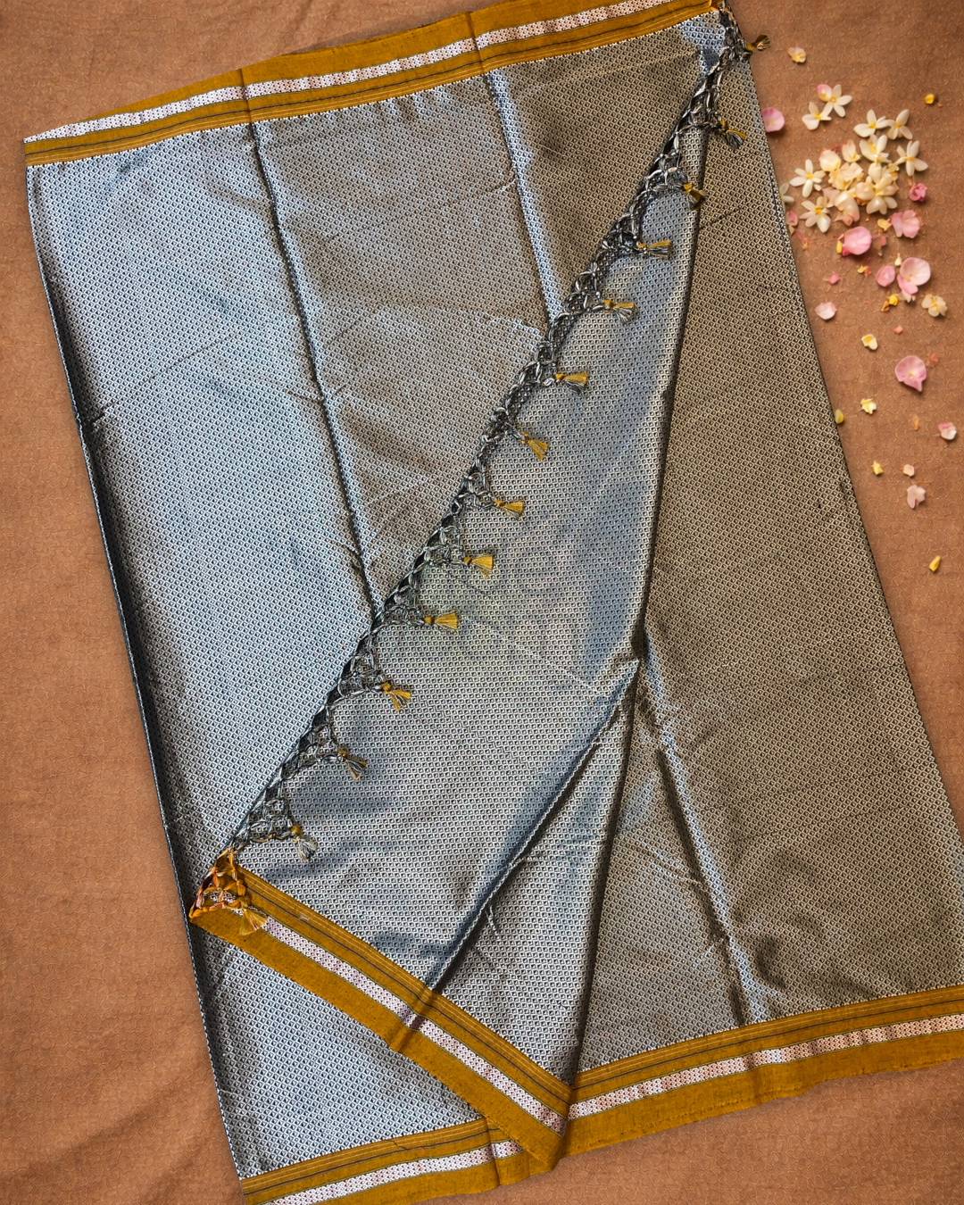 Traditional Ilkal Cotton Silk Viscose Saree  |  Ash Grey