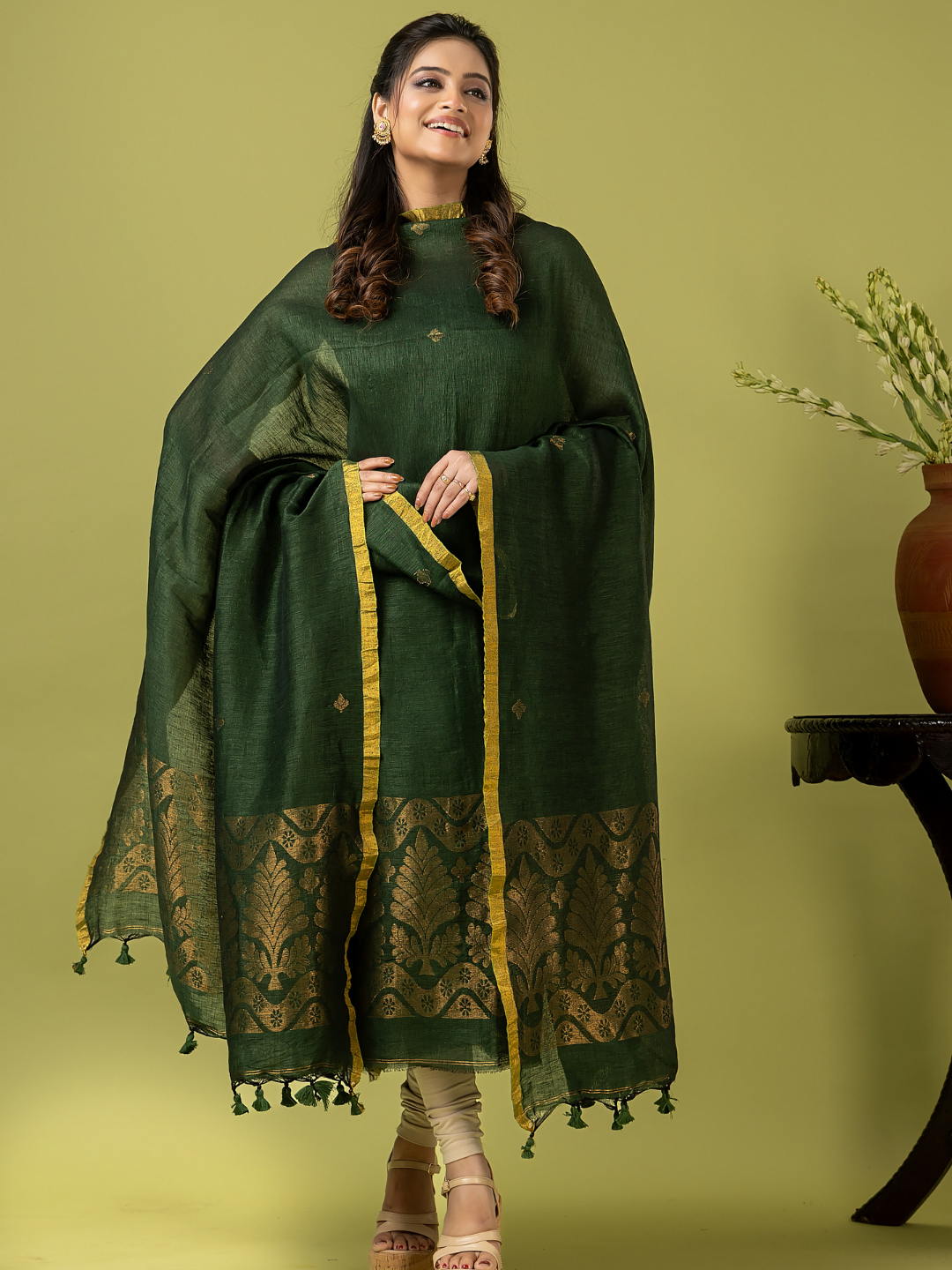 Handwoven Jamdani Linen Unstitched 2-piece Kurti | Forest Green