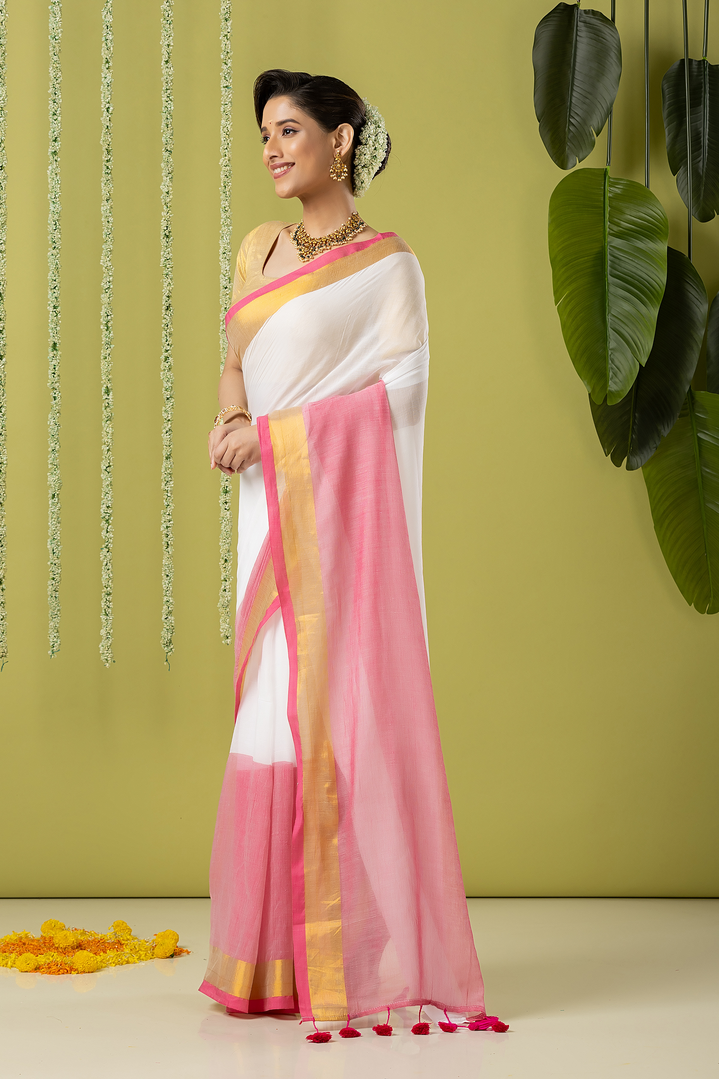Pure Handloom Cotton Saree | White and Pink | Plain Body with Ribbon border