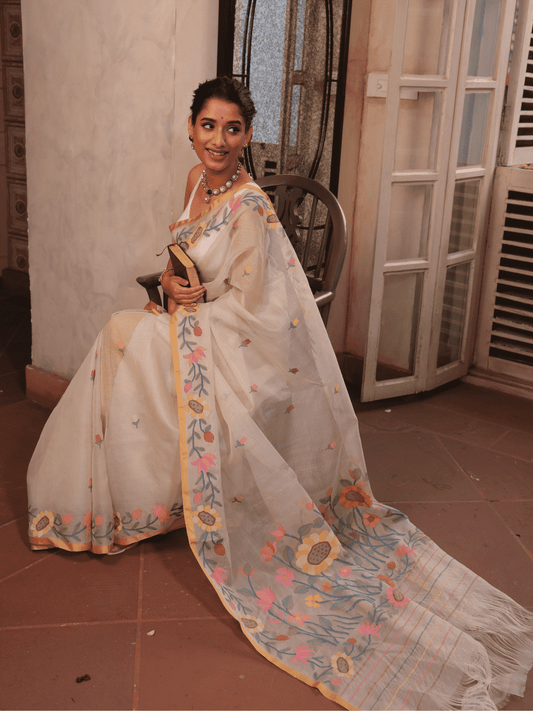 Pearl White Pure Hand Made Jamdani Saree - 101