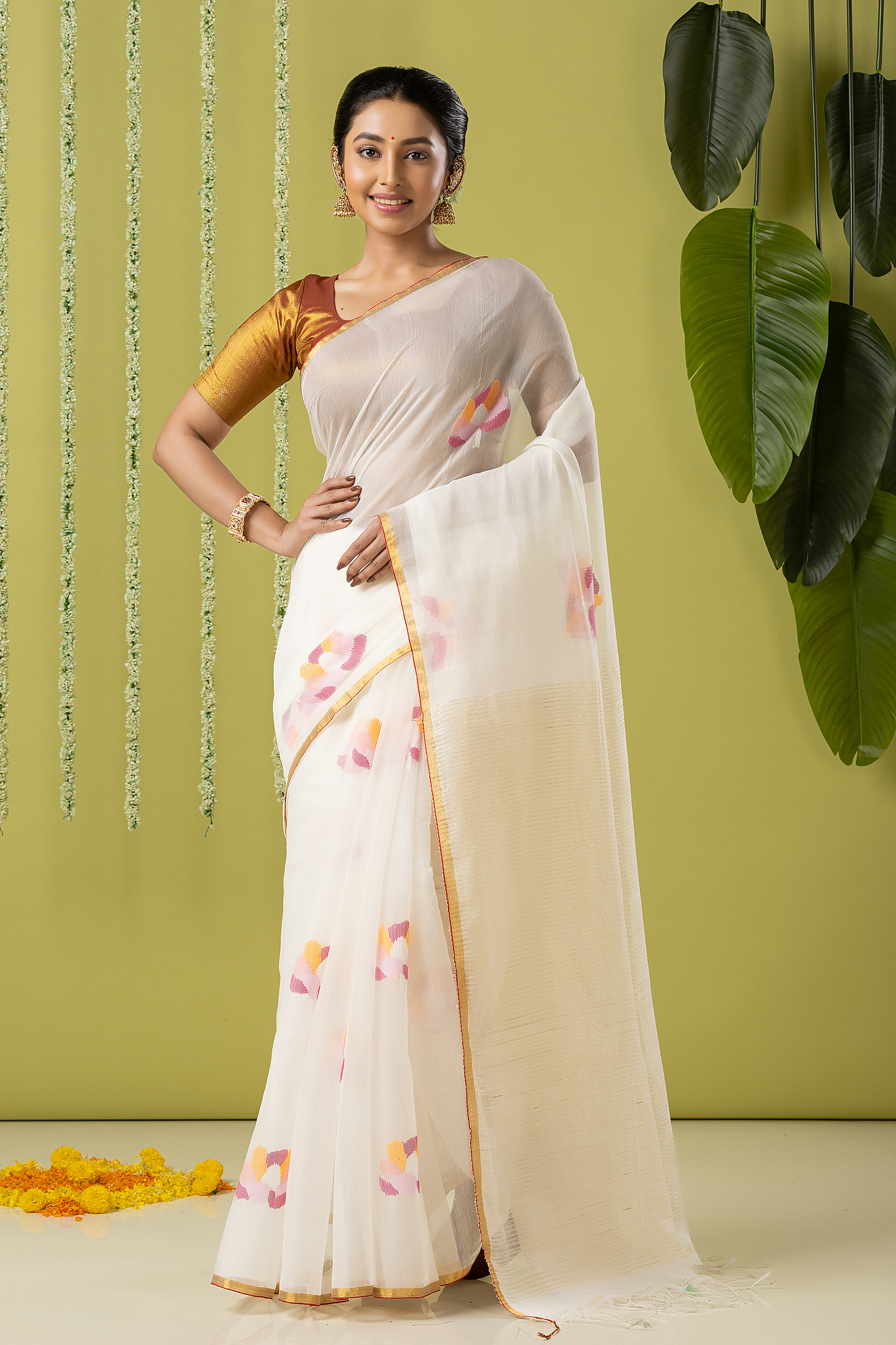 Handwoven Jamdani Muslin Saree | White | All-over Jamdani weaves