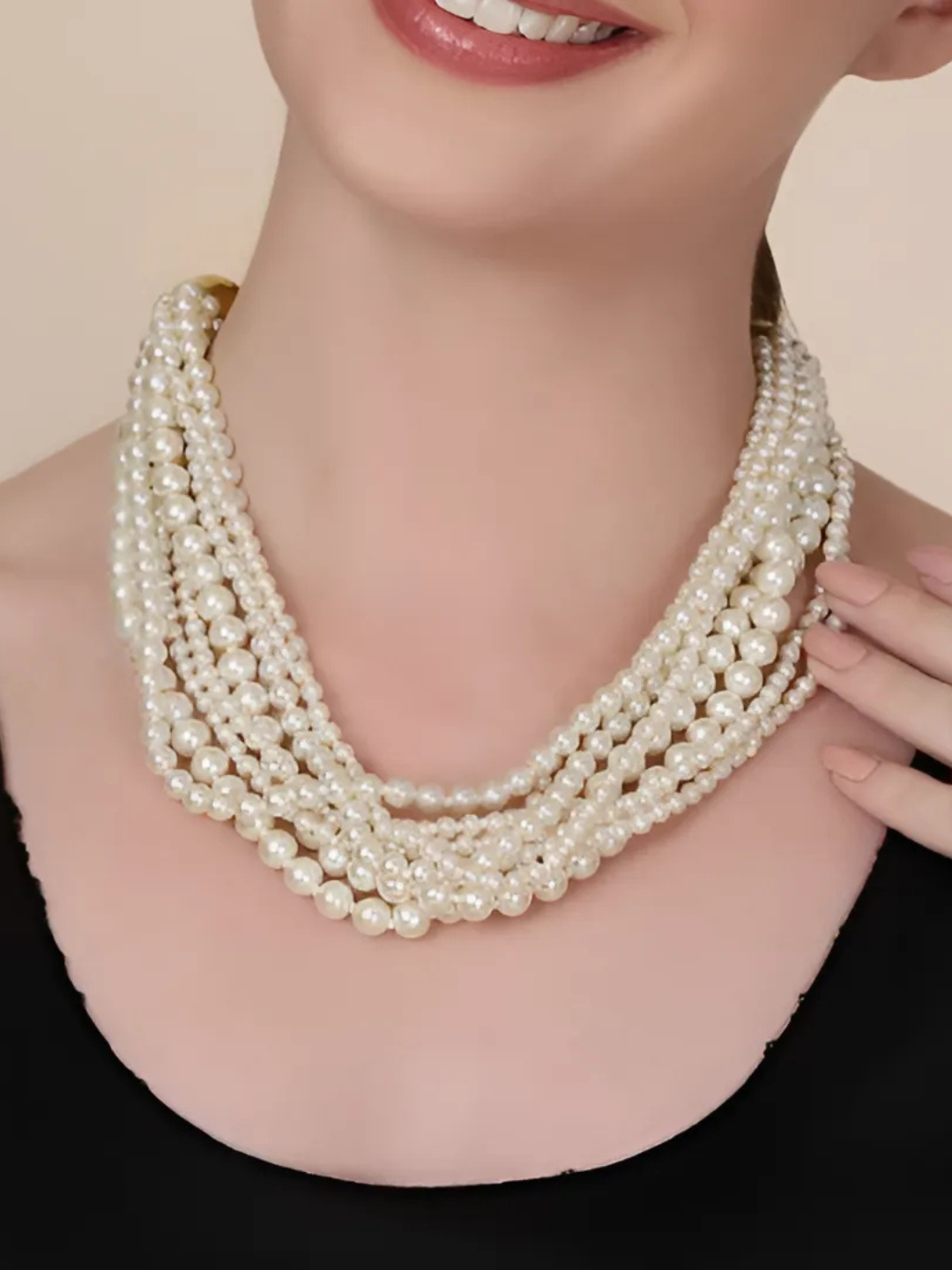 Lustre Pearl Choker