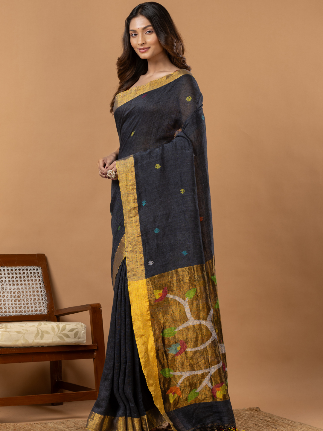 Handwoven Jamdani Linen Saree | Charcoal Black
