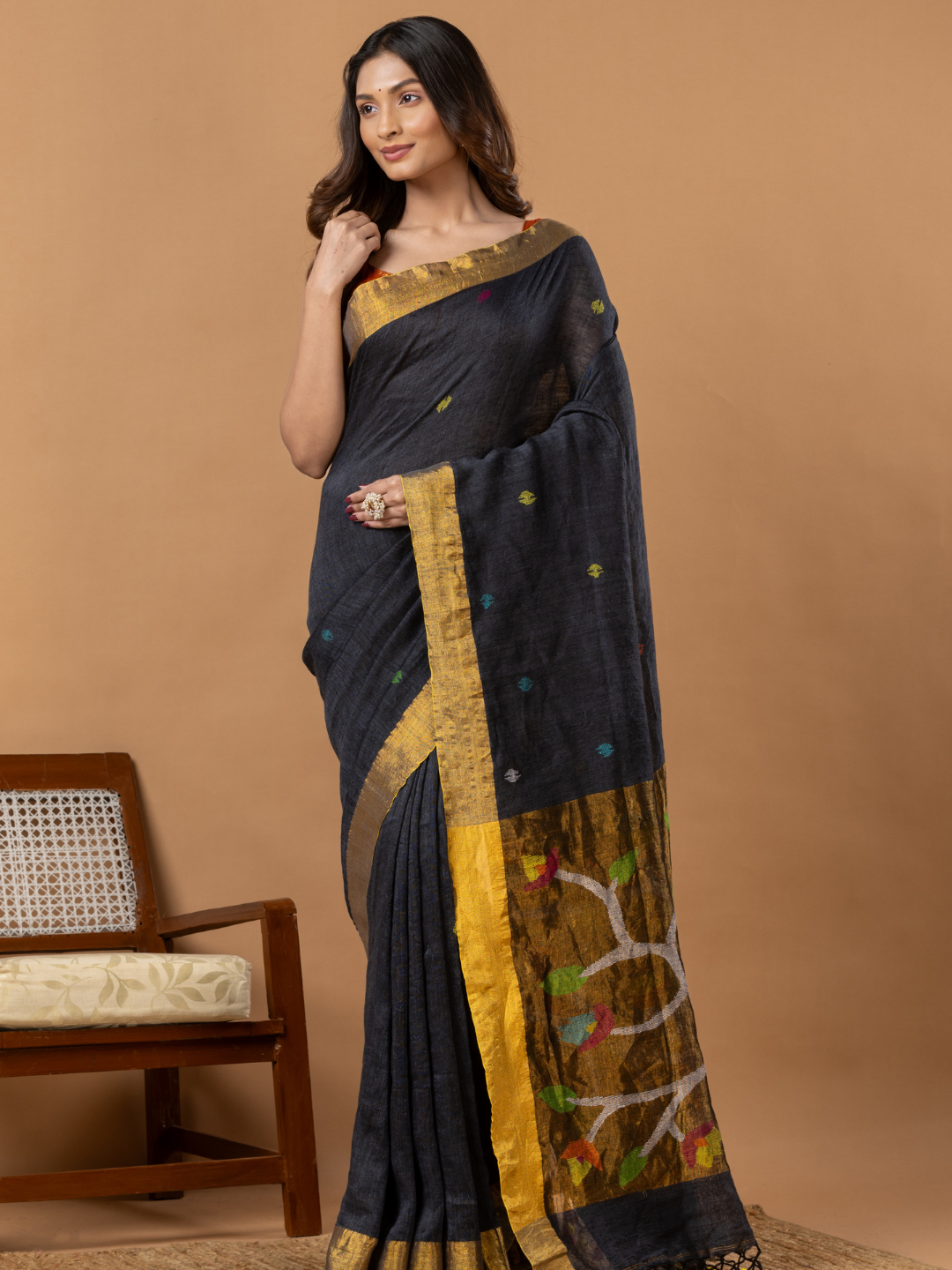 Handwoven Jamdani Linen Saree | Charcoal Black