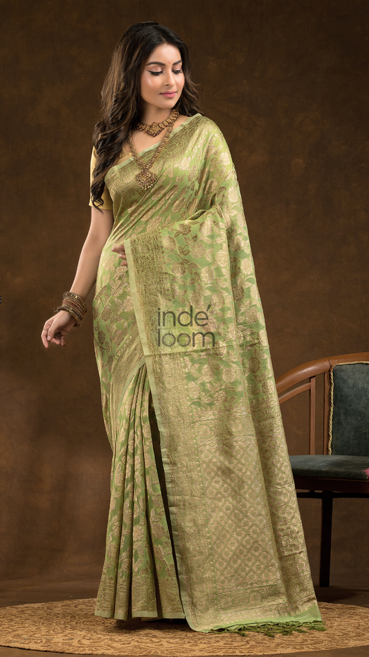 Floral woven design Silk blend Jacquard Saree | Jade Green