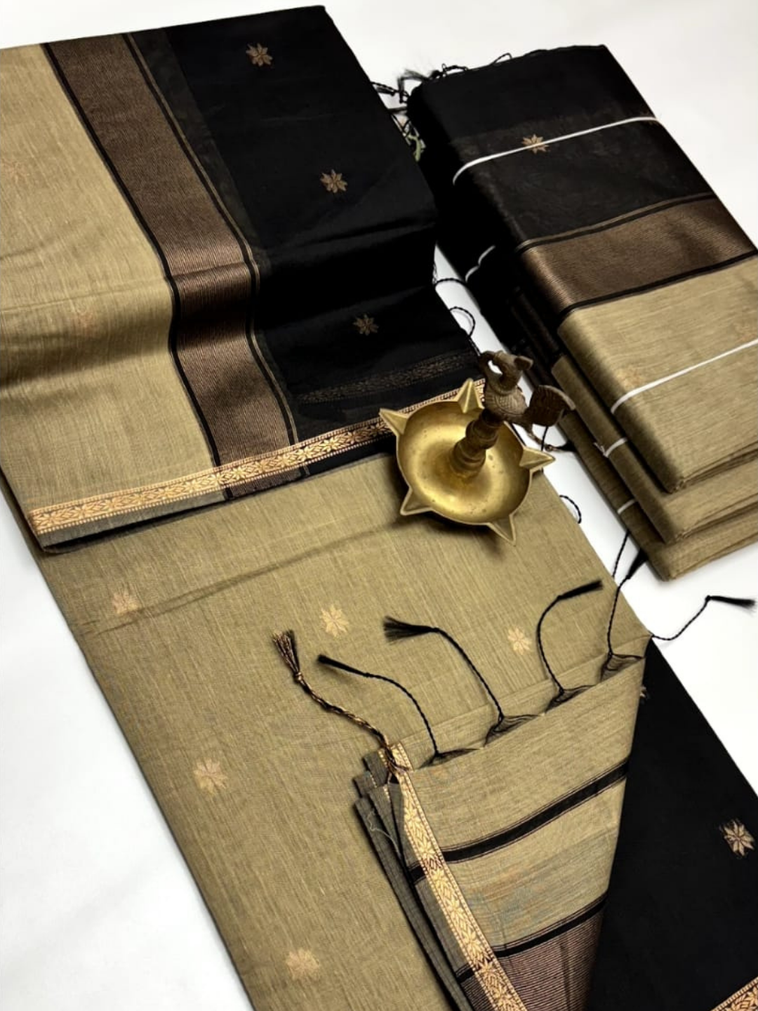 Maheshwari Silk Cotton Saree – Festive Elegance | Beige