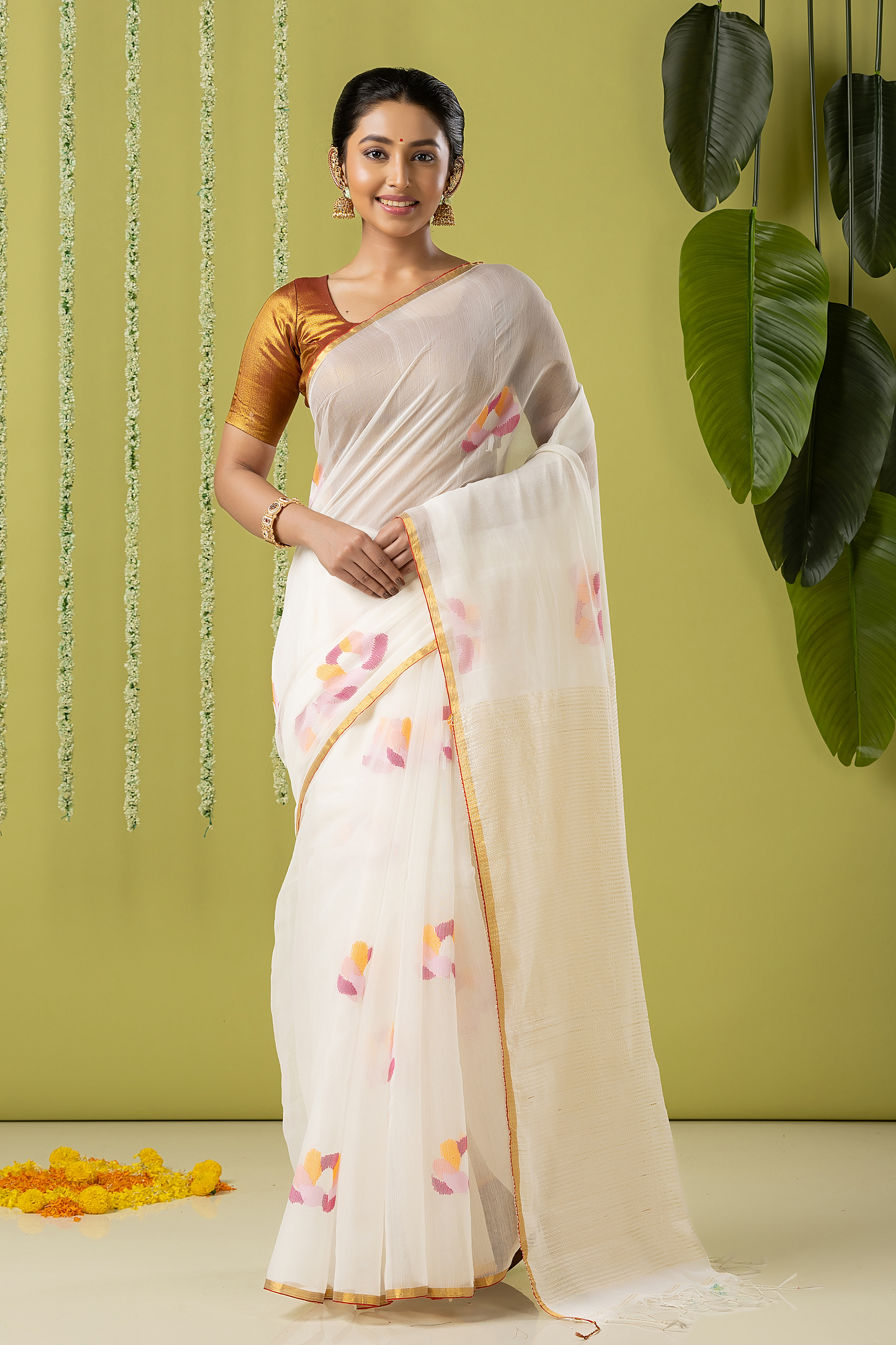 Handwoven Jamdani Muslin Saree | White | All-over Jamdani weaves
