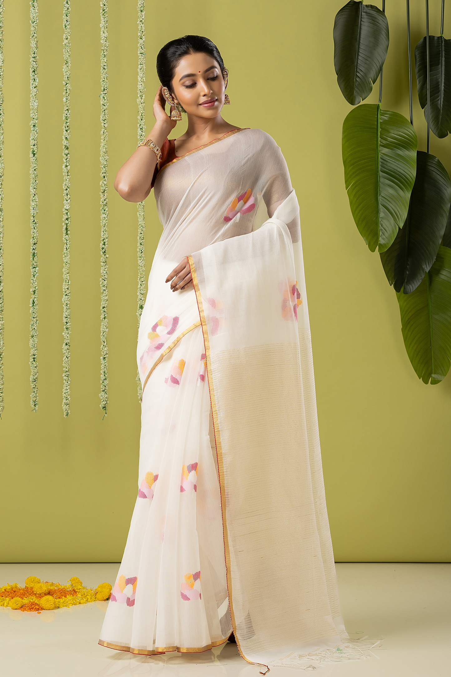 Handwoven Jamdani Muslin Saree | White | All-over Jamdani weaves