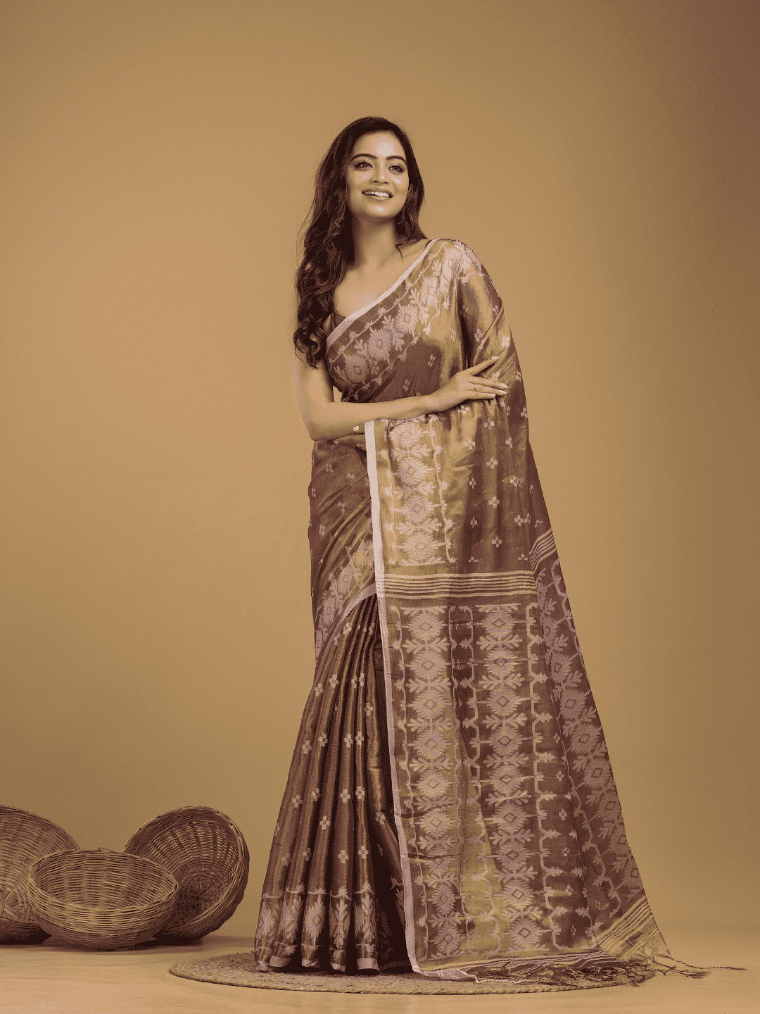 Crepe Pink Tissue Silk Jamdani Saree - 025 - indeloom