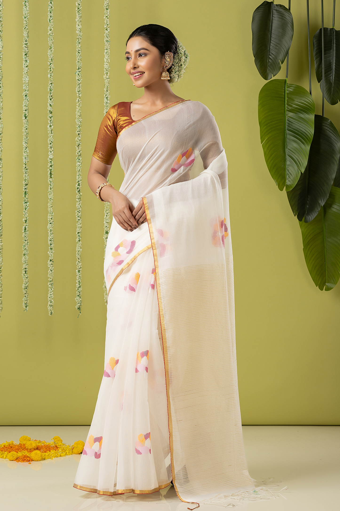 Handwoven Jamdani Muslin Saree | White | All-over Jamdani weaves