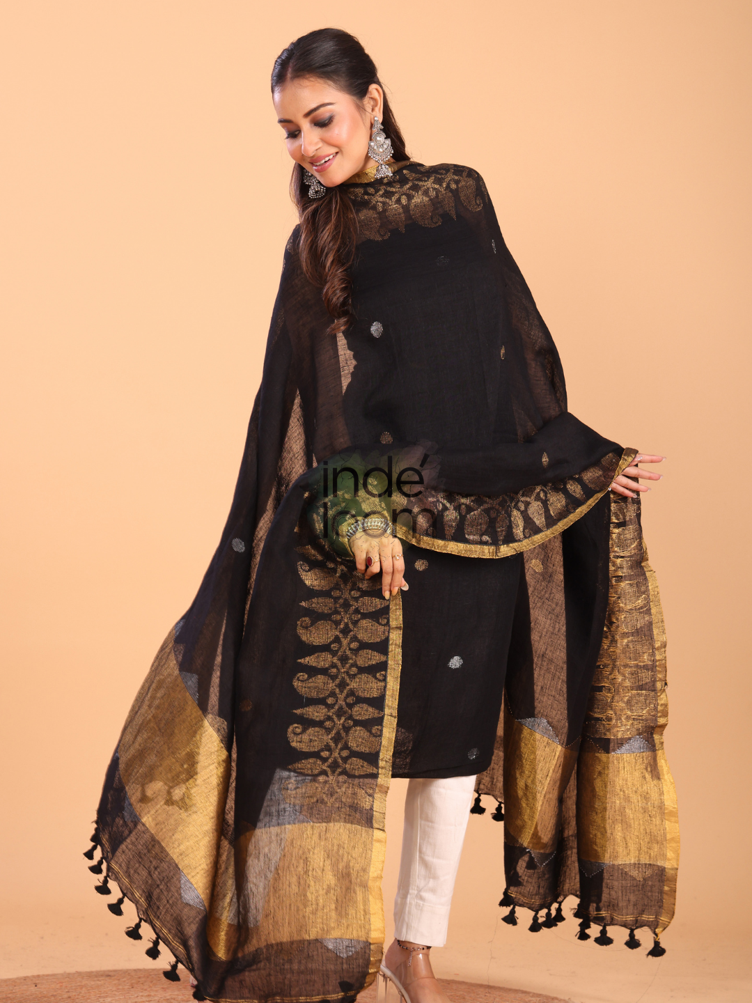 Rich Black Linen Jamdani 2-Piece Set Kurti & Dupatta (UNSTITCHED) - 069