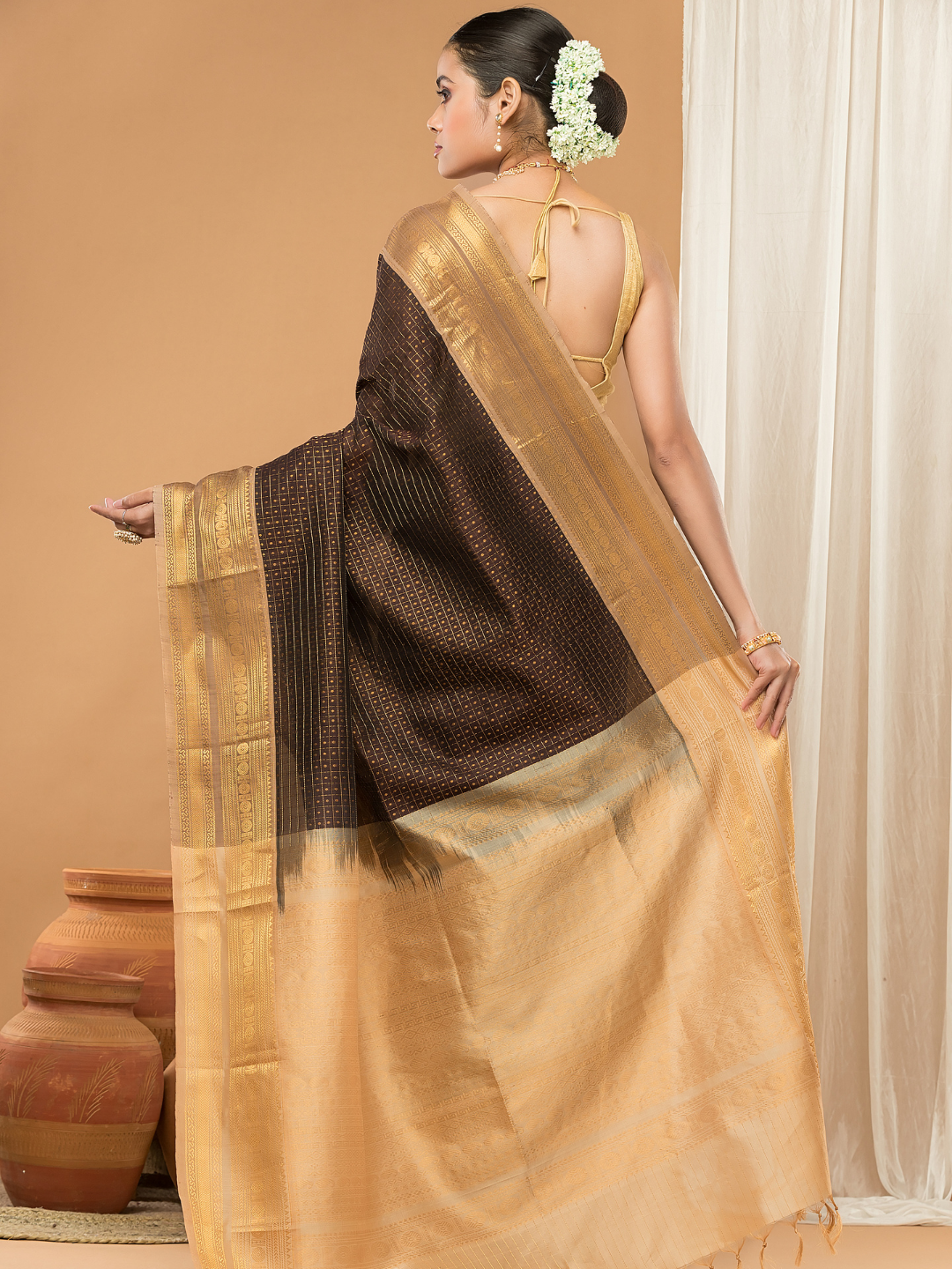 Pure Handloom Korvai Saree | Dark Brown With Golden Pallu Broder