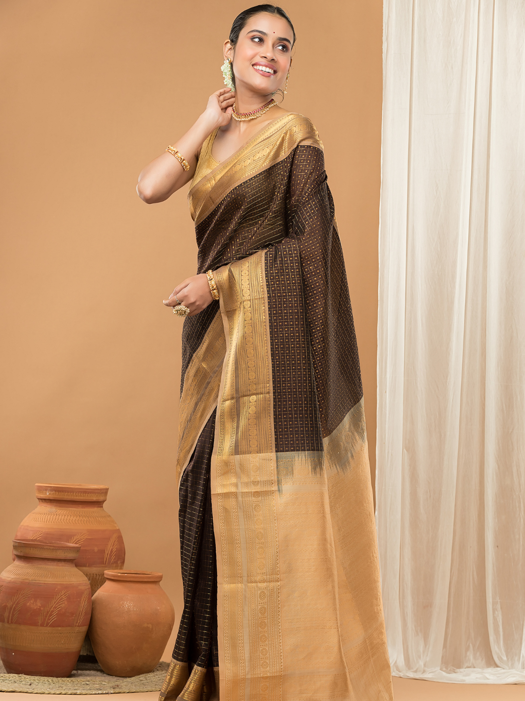 Pure Handloom Korvai Saree | Dark Brown With Golden Pallu Broder