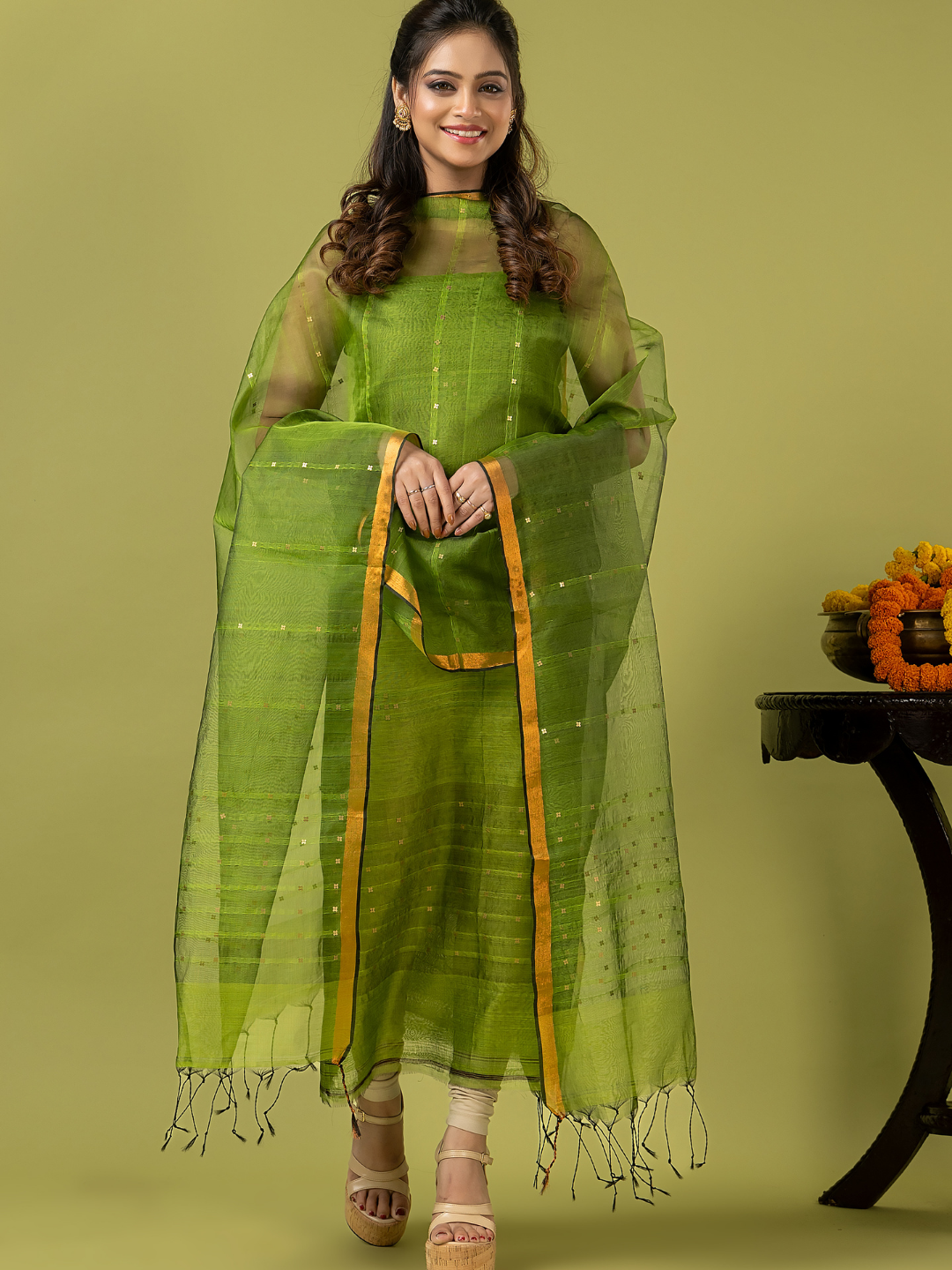 Handwoven Jamdani Muslin Unstitched 2-piece Kurti | Parrot Green