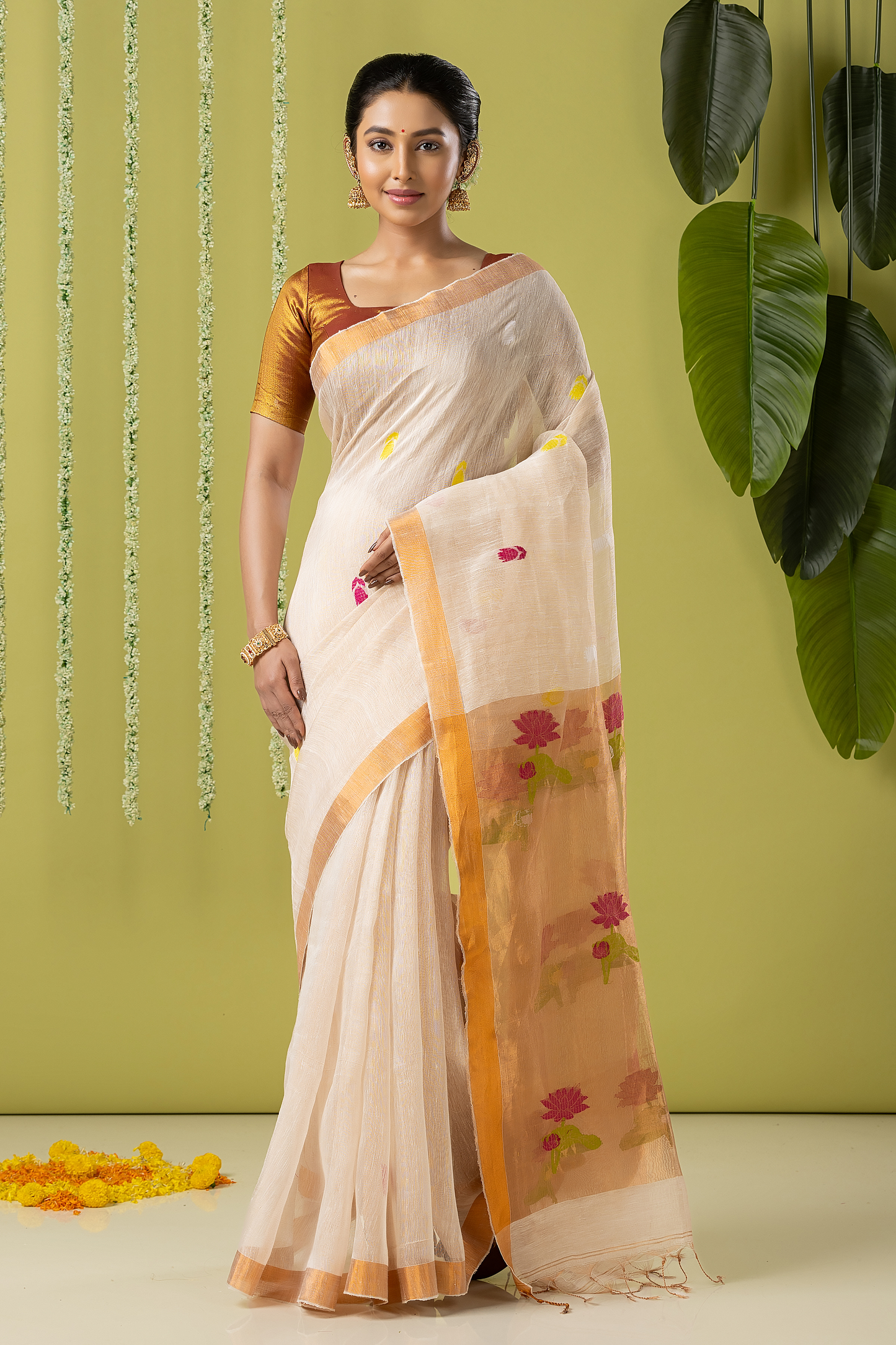 Handwoven Jamdani Muslin Saree | Off-White and Gold | All-over Buttas with All-over Jamdani weaves
