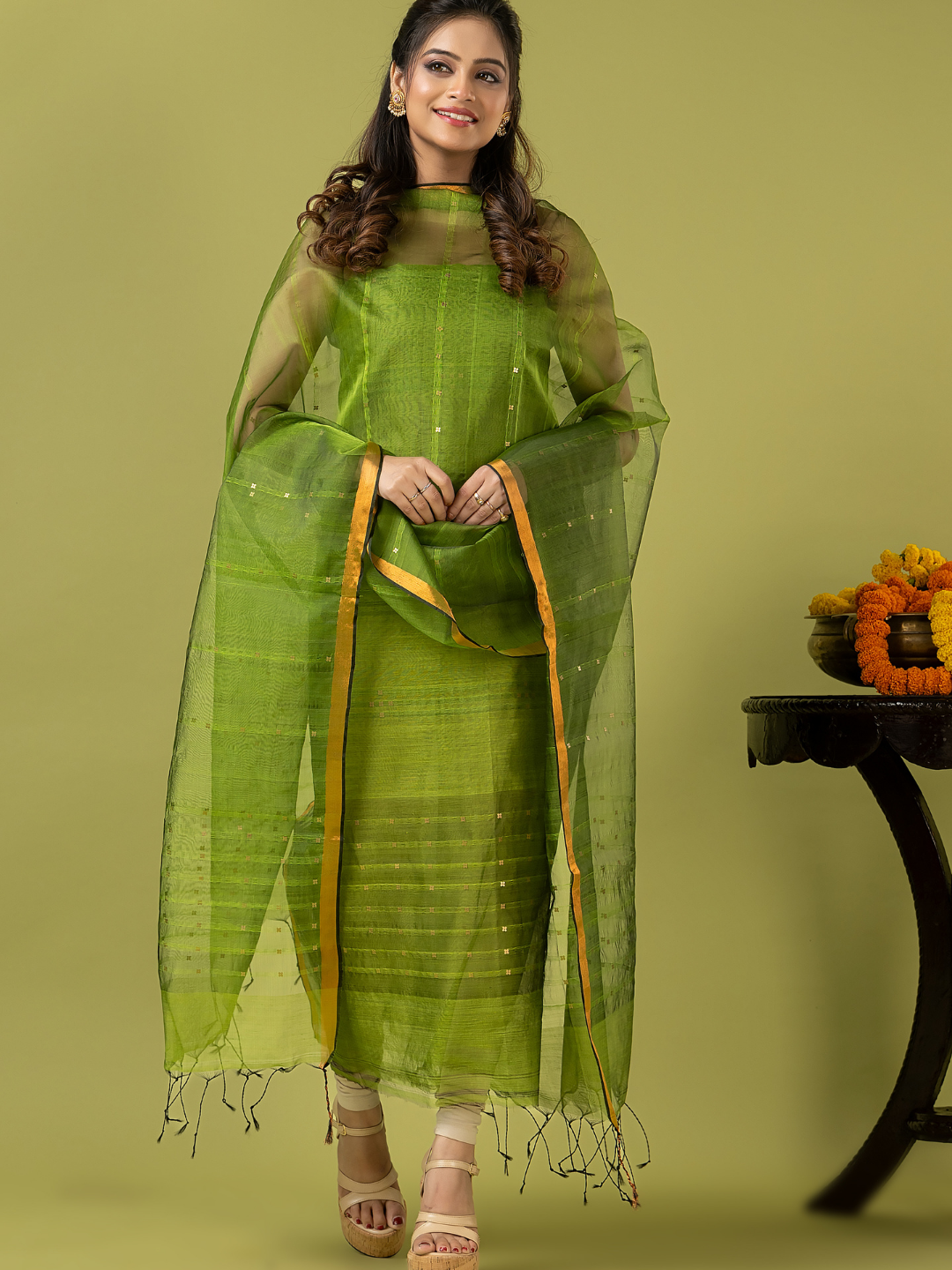 Handwoven Jamdani Muslin Unstitched 2-piece Kurti | Parrot Green