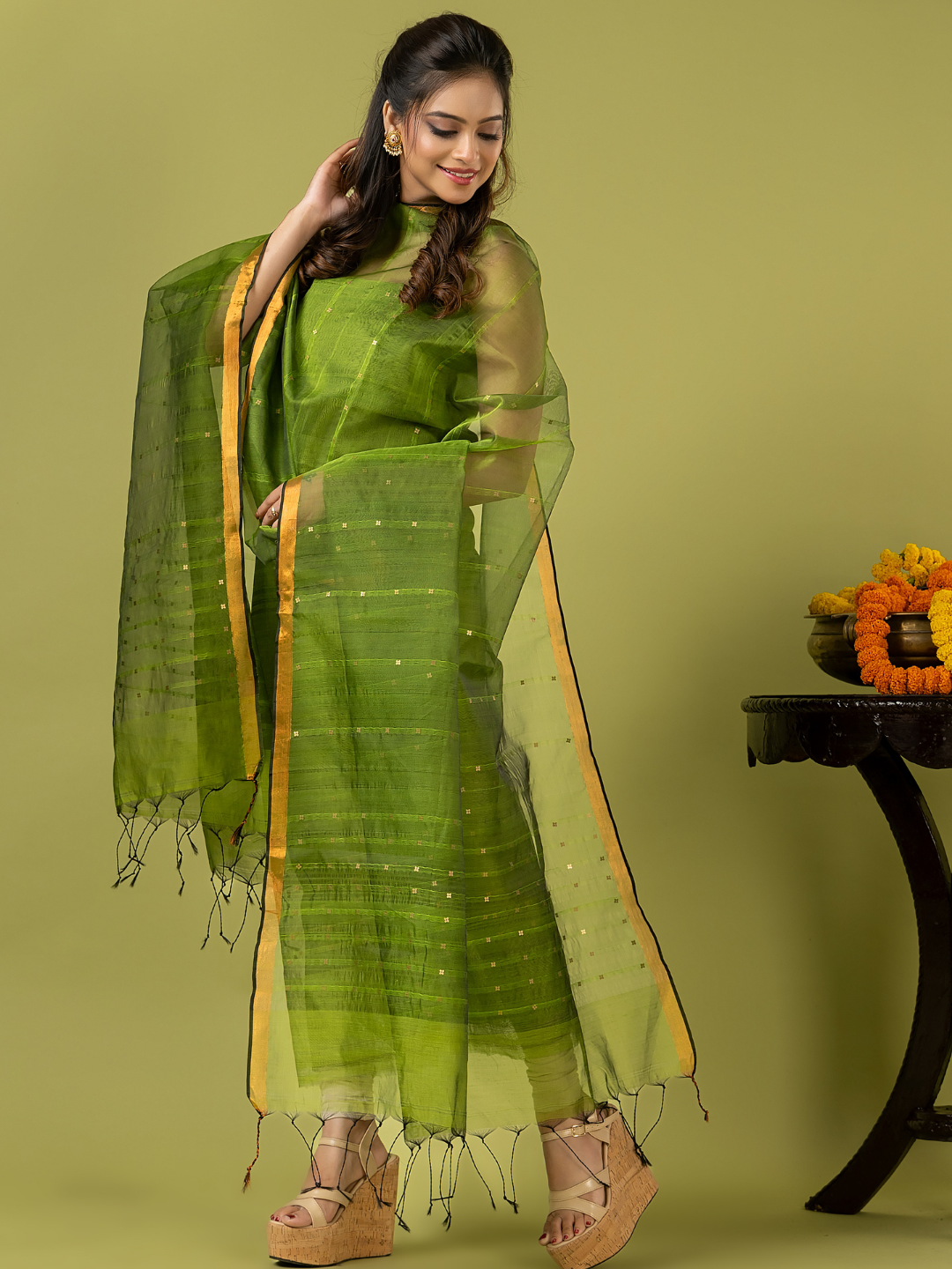 Handwoven Jamdani Muslin Unstitched 2-piece Kurti | Parrot Green