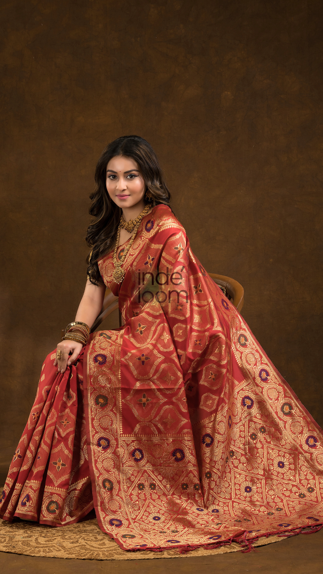 Ethnic woven design Silk blend Jacquard Saree | Ruby Red