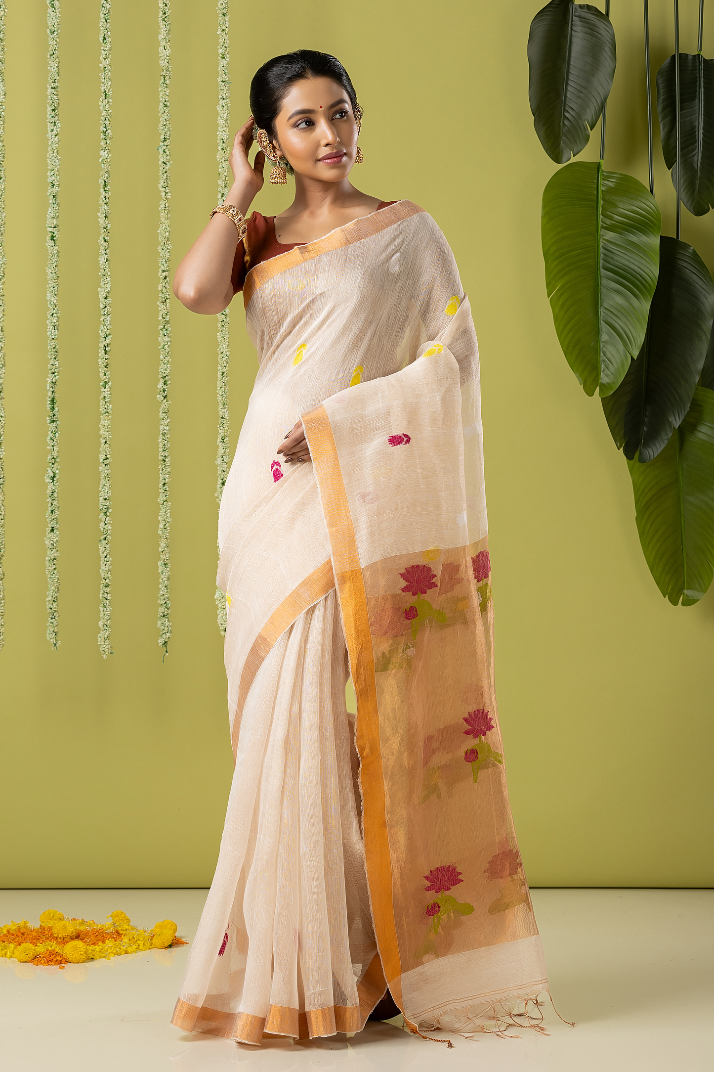 Handwoven Jamdani Muslin Saree | Off-White and Gold | All-over Buttas with All-over Jamdani weaves