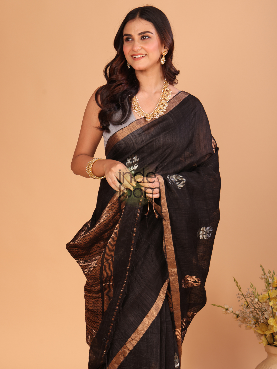 Handloom Matka Silk Jamdani Saree With Rich Black - 111