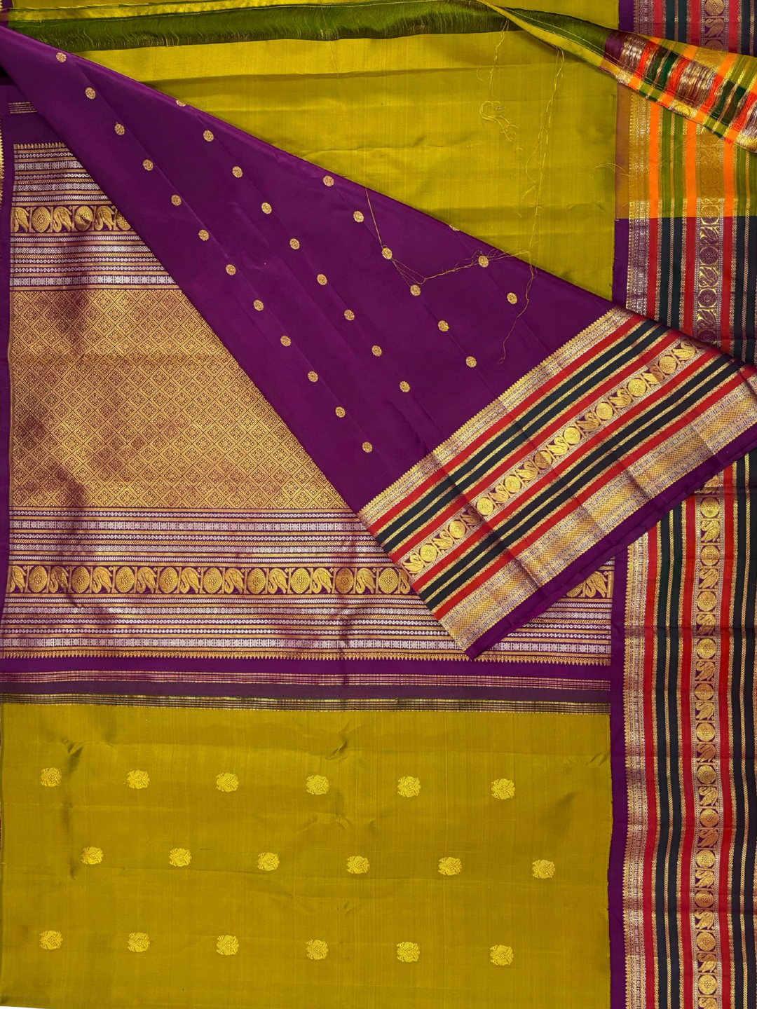 Handwoven Pure Gadwal Silk Saree  |  Olive Green